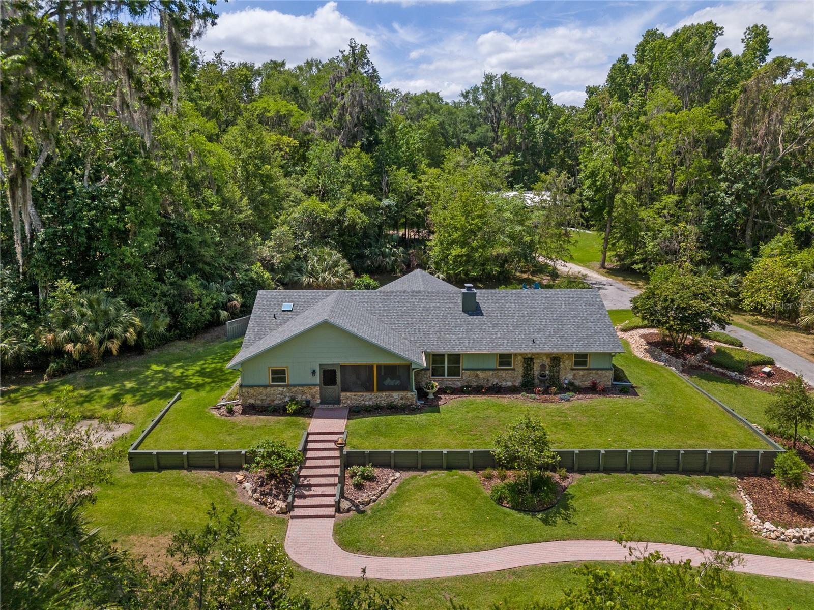 Single Family Residence in OCALA, FL - Daniel Dourado