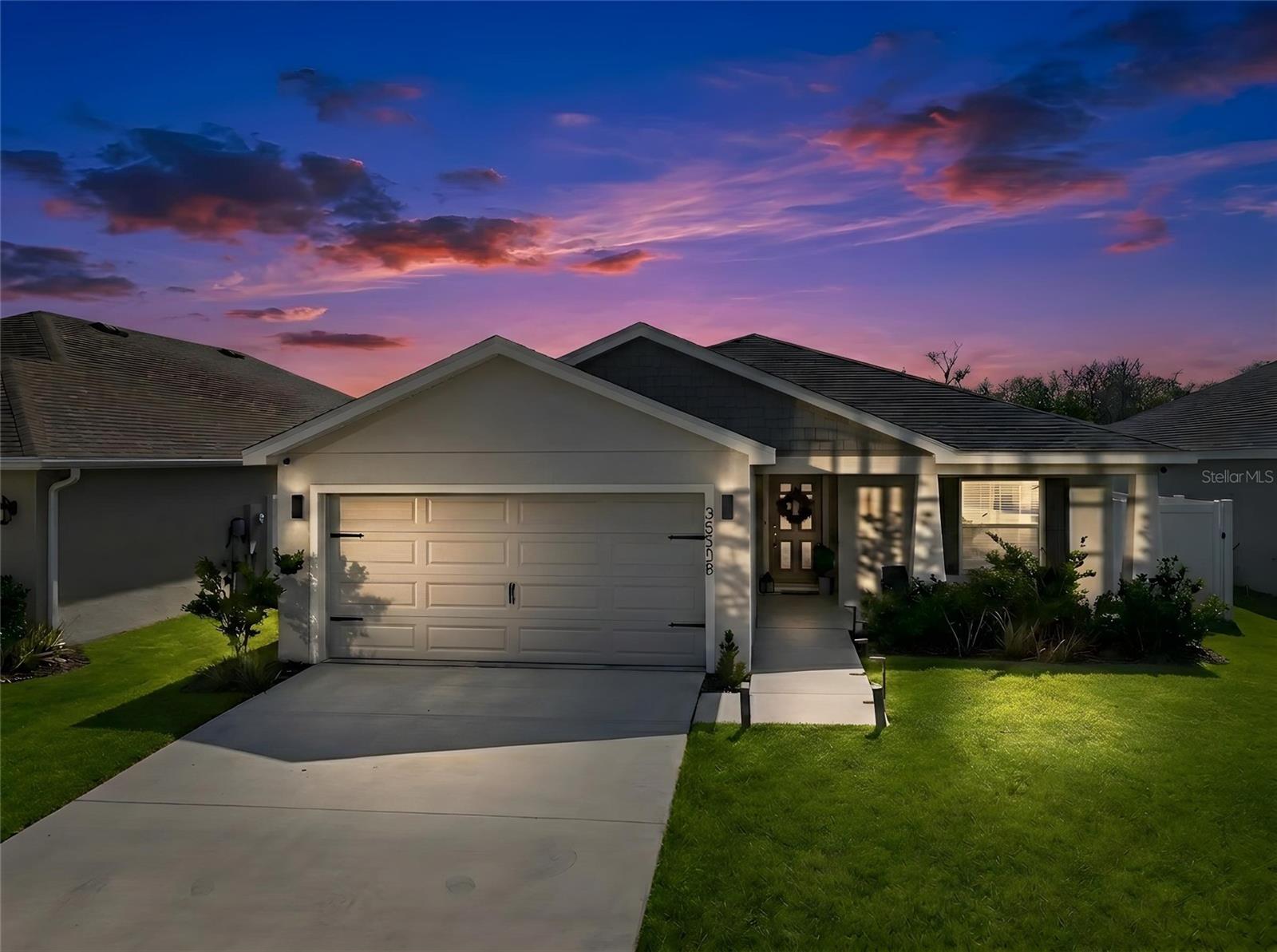 Single Family Residence em ZEPHYRHILLS, FL - Daniel Dourado