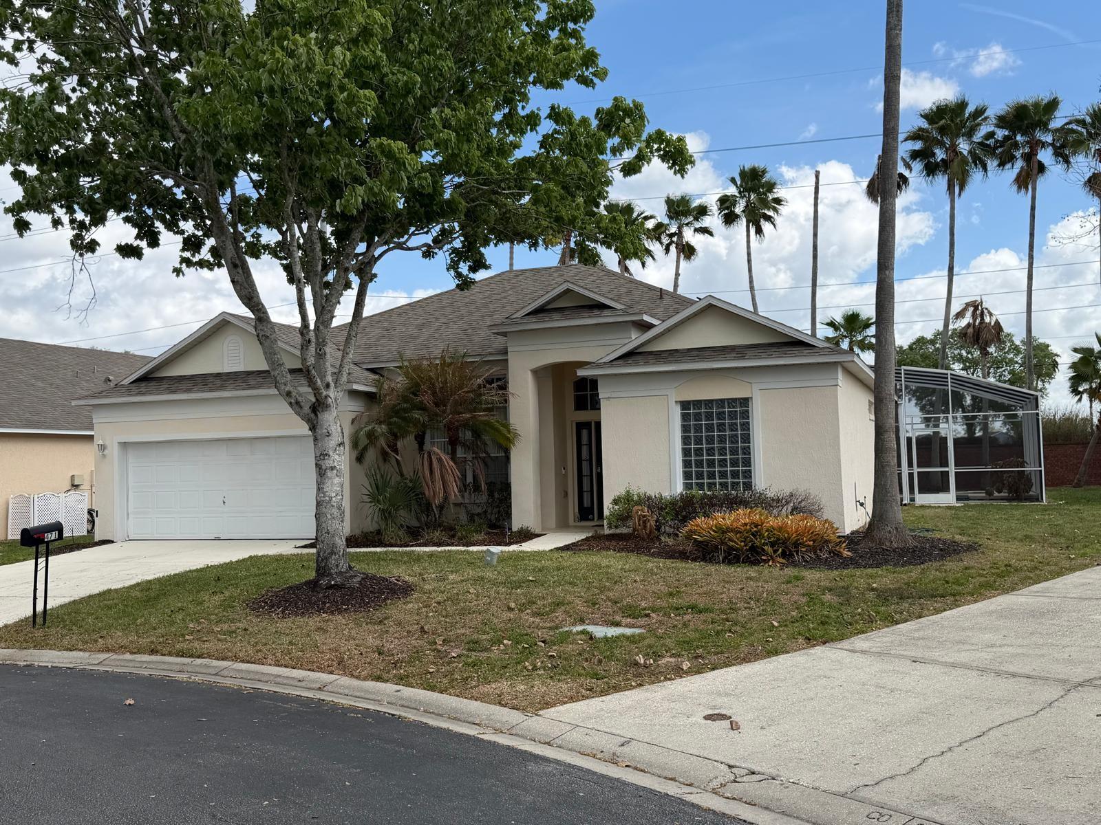 Single Family Residence in DAVENPORT, FL - Daniel Dourado