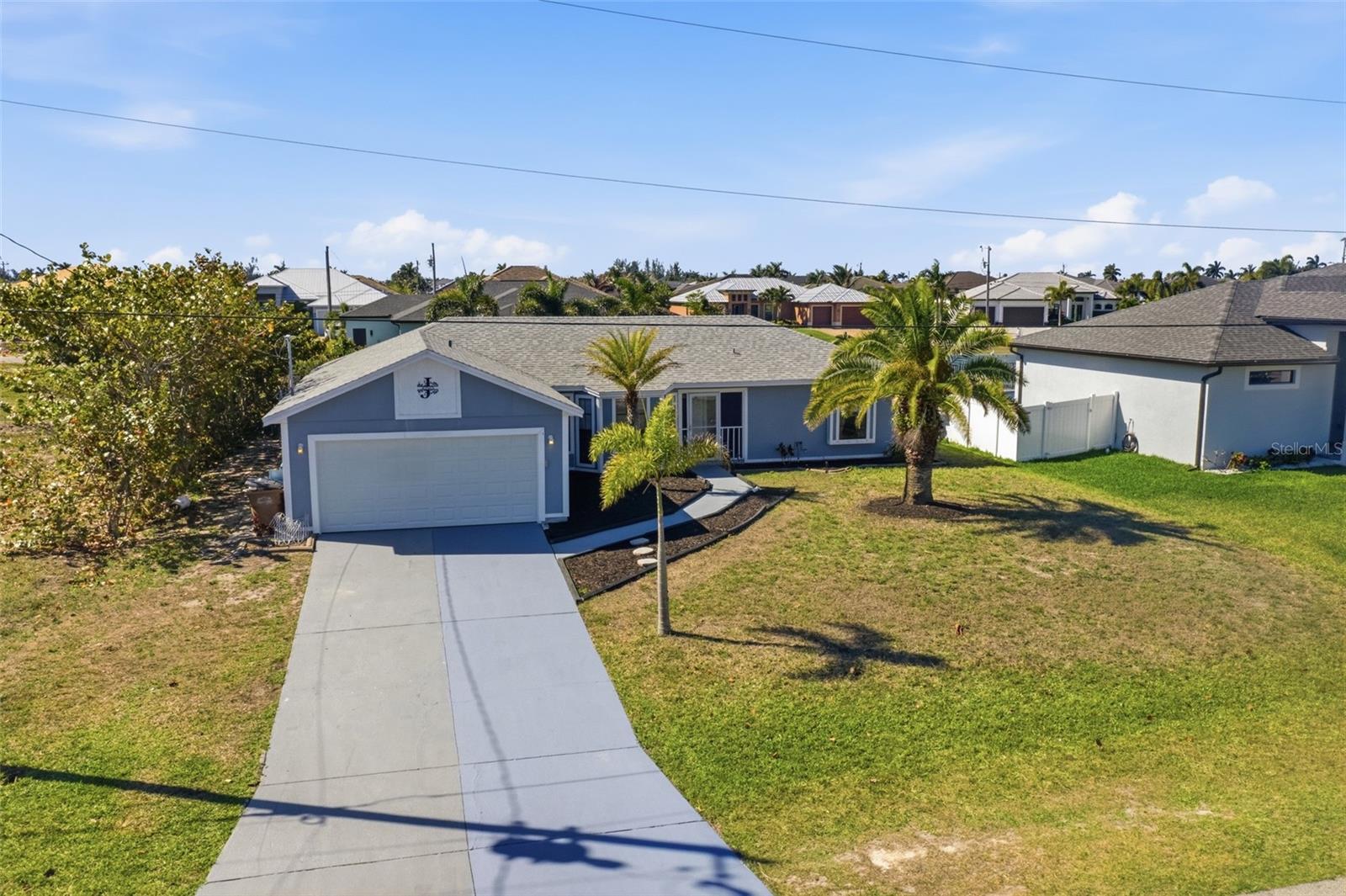 Single Family Residence em CAPE CORAL, FL - Daniel Dourado