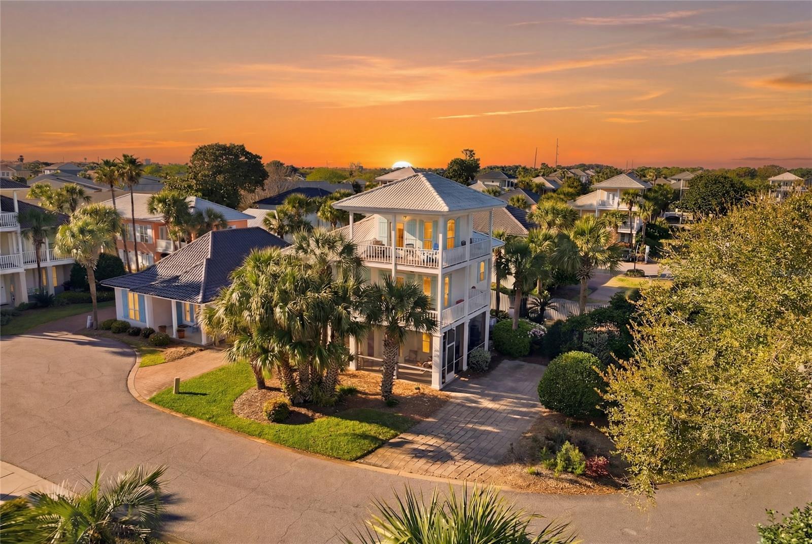 Single Family Residence em MIRAMAR BEACH, FL - Daniel Dourado
