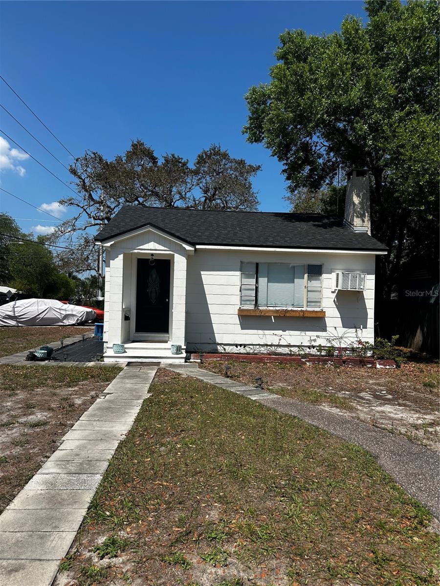 Single Family Residence em ST PETERSBURG, FL - Daniel Dourado