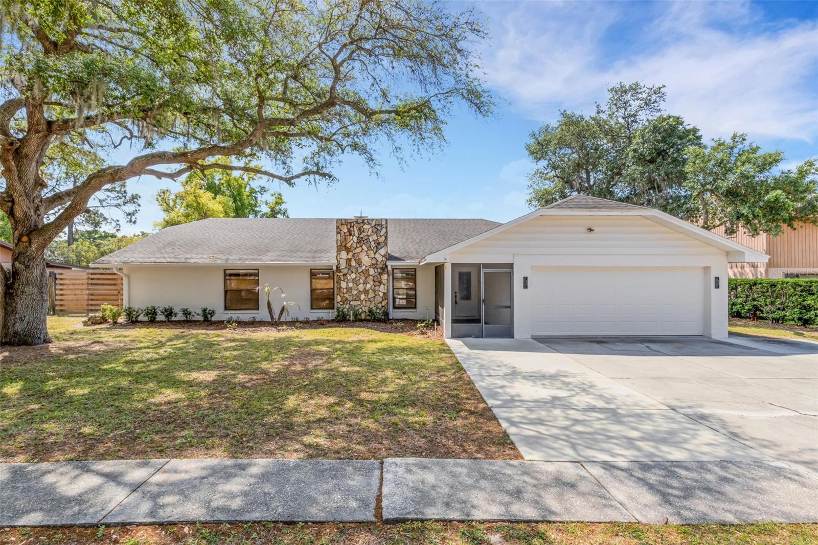Single Family Residence in LAKELAND, FL - Daniel Dourado