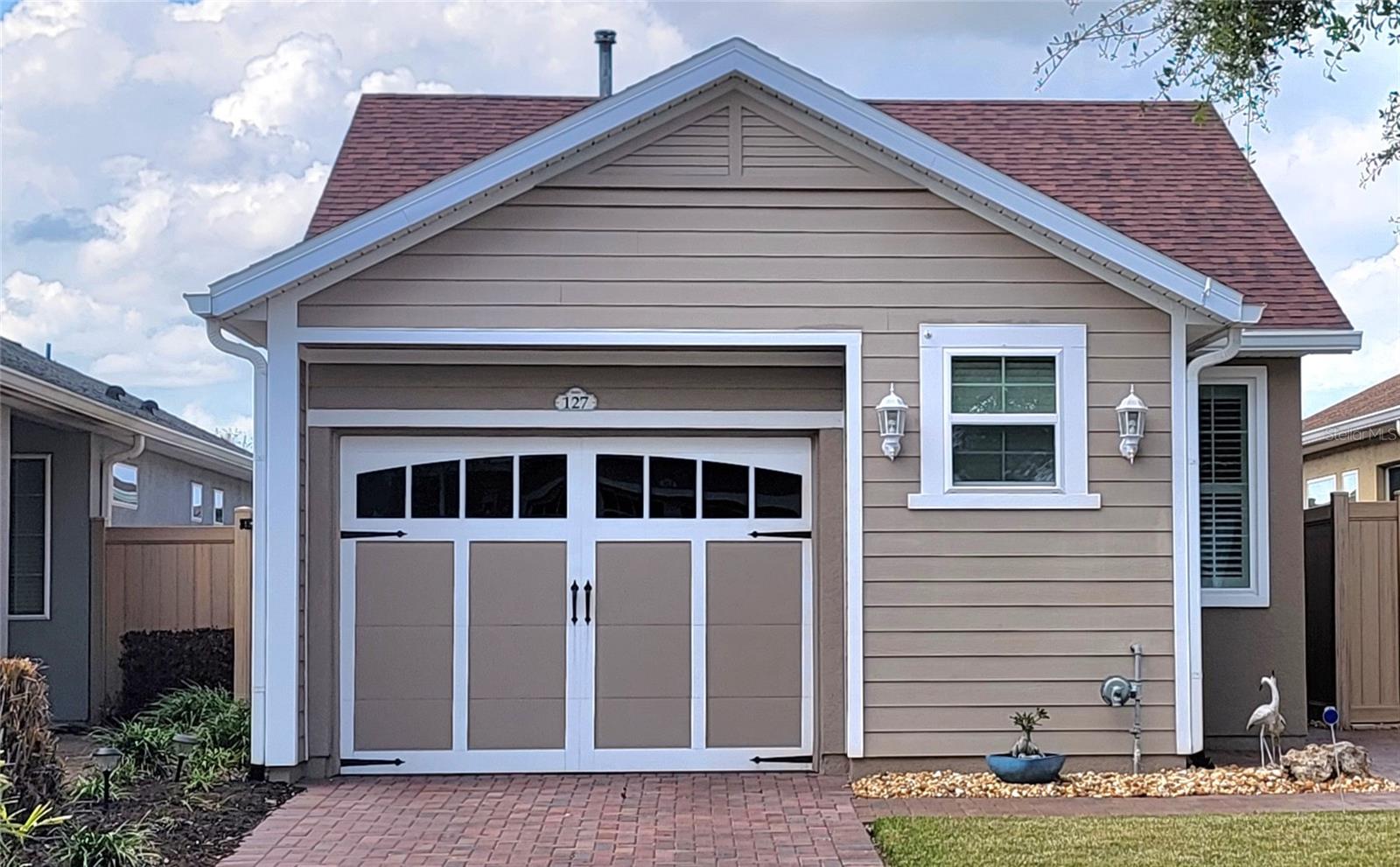 Single Family Residence in GROVELAND, FL - Daniel Dourado