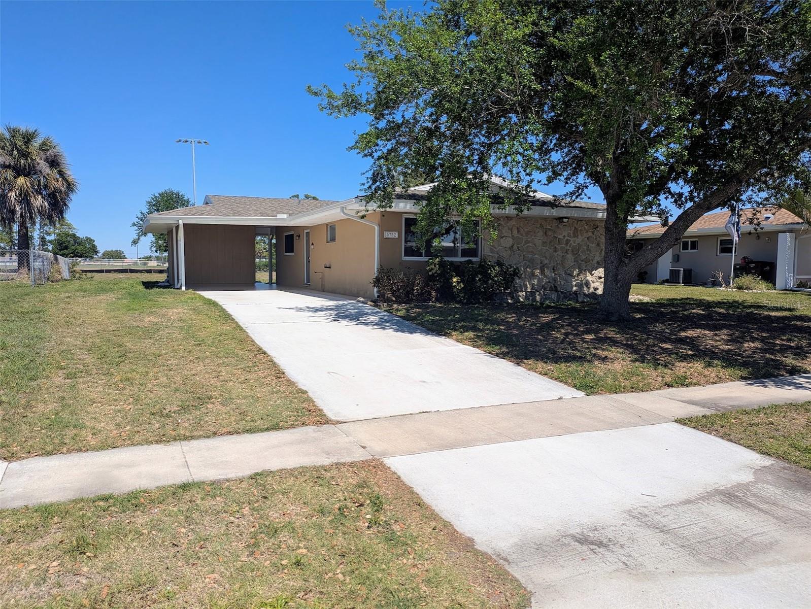 Single Family Residence em NORTH PORT, FL - Daniel Dourado