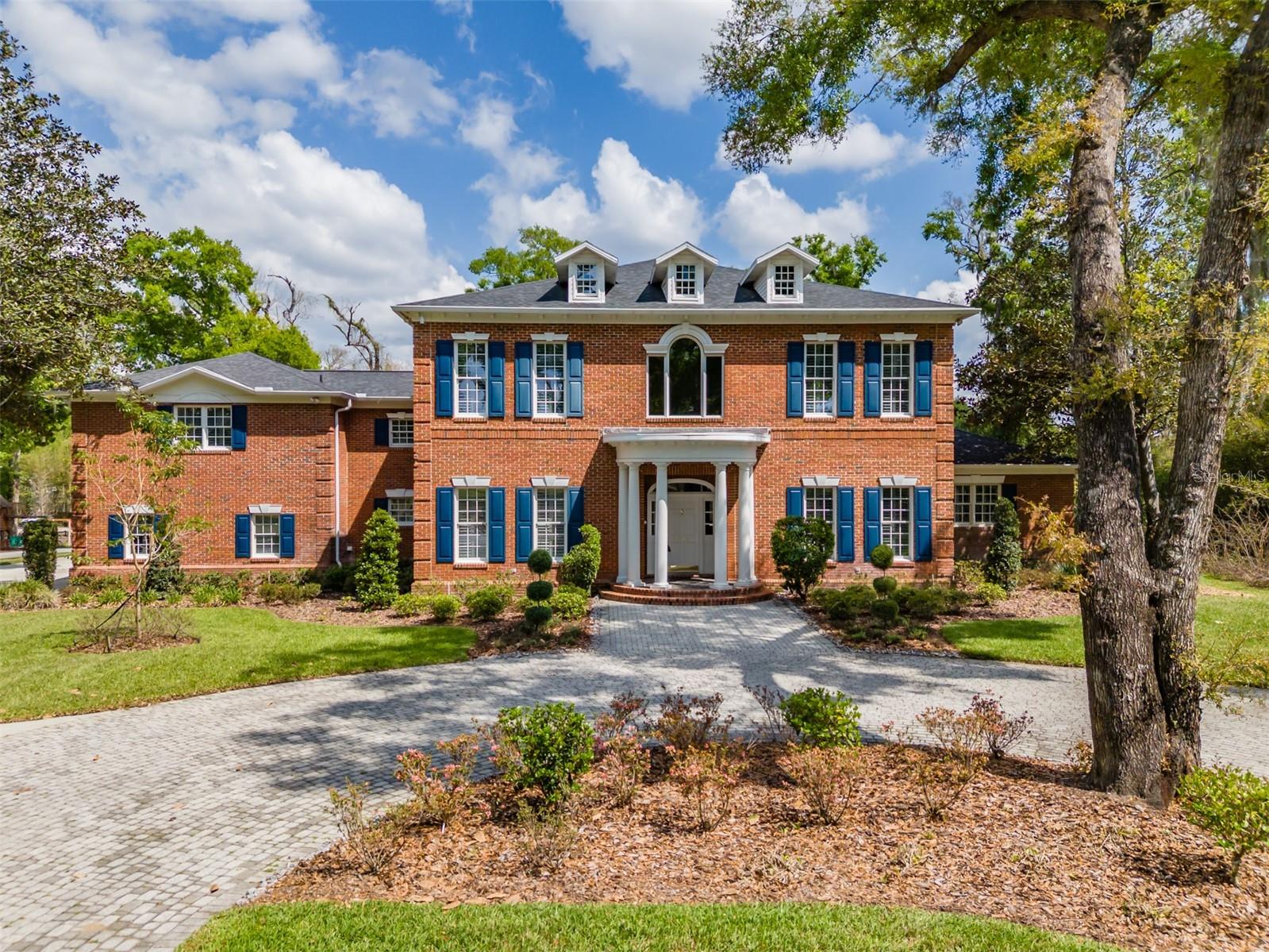 Single Family Residence in DOVER, FL - Daniel Dourado