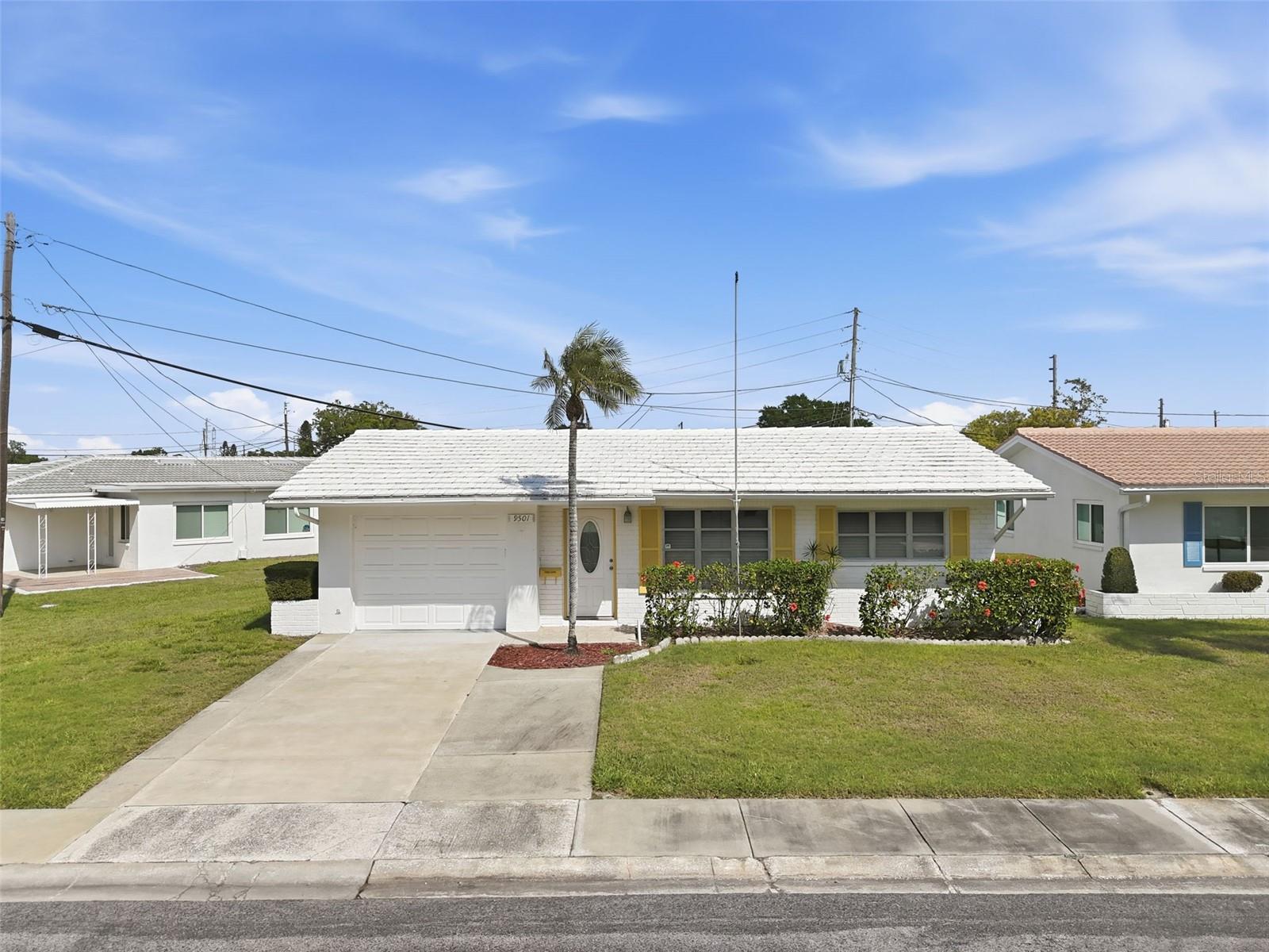 Single Family Residence em PINELLAS PARK, FL - Daniel Dourado