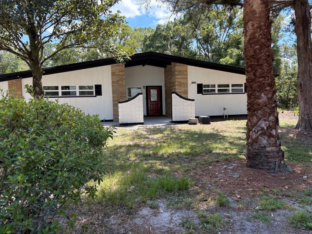 Single Family Residence in GAINESVILLE, FL - Daniel Dourado