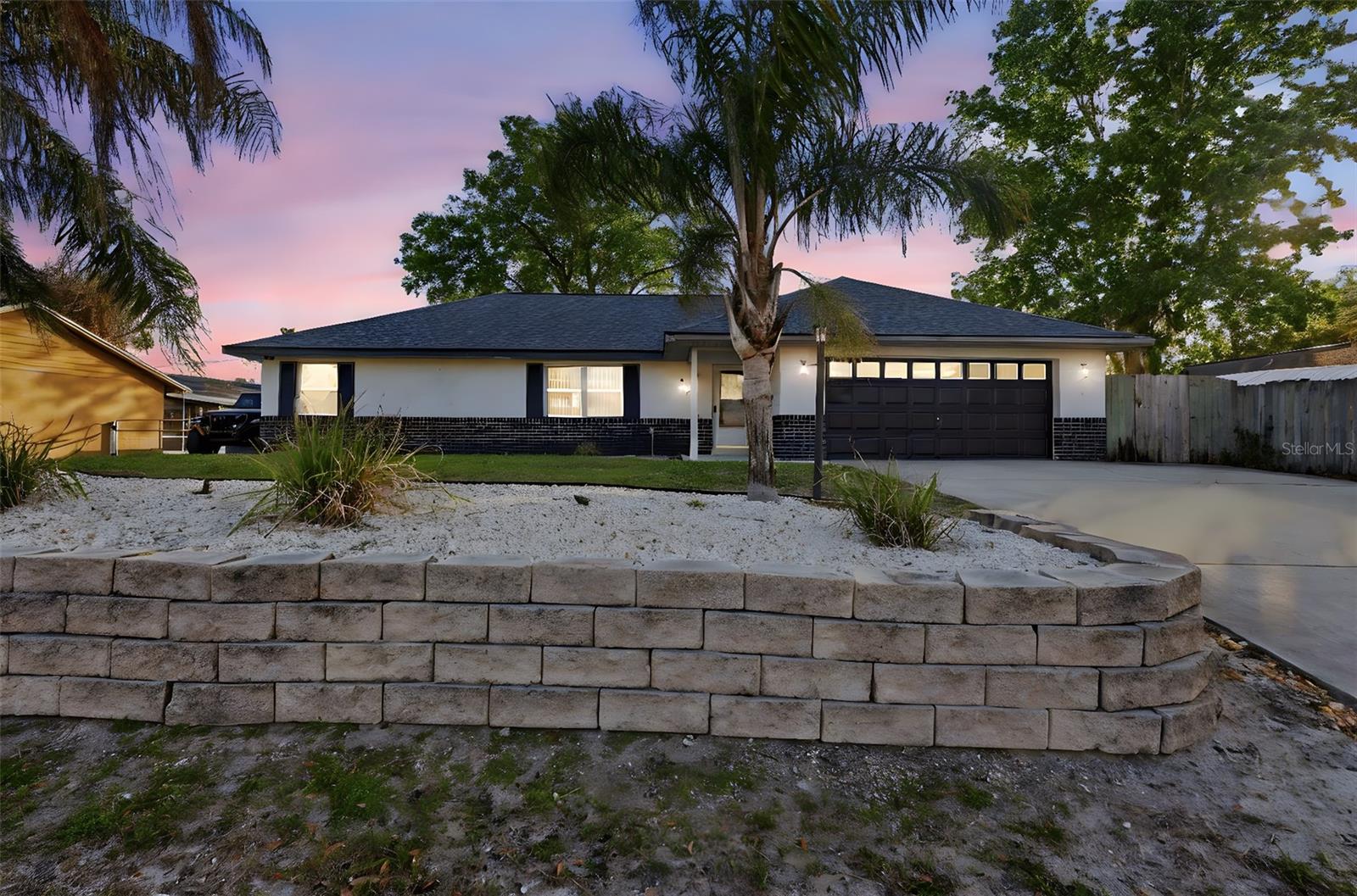 Single Family Residence em DELTONA, FL - Daniel Dourado