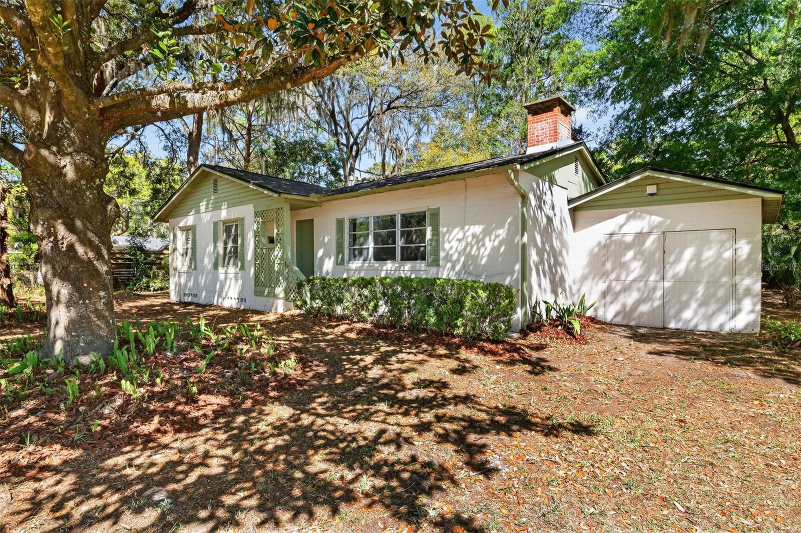 Single Family Residence in GAINESVILLE, FL - Daniel Dourado