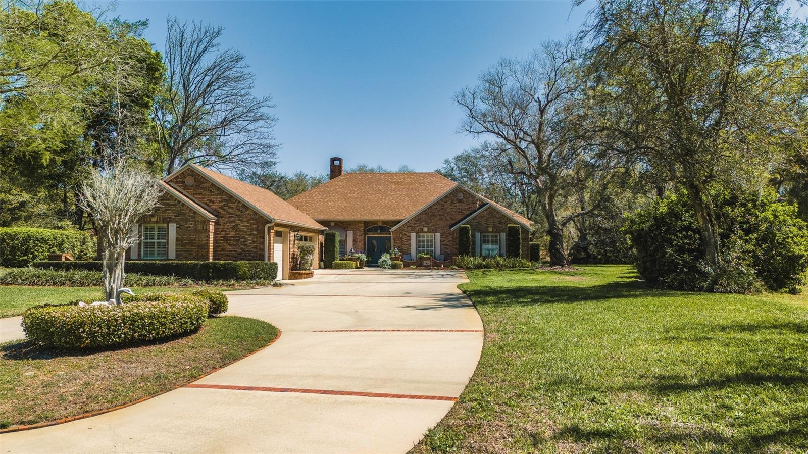 Single Family Residence em DELAND, FL - Daniel Dourado