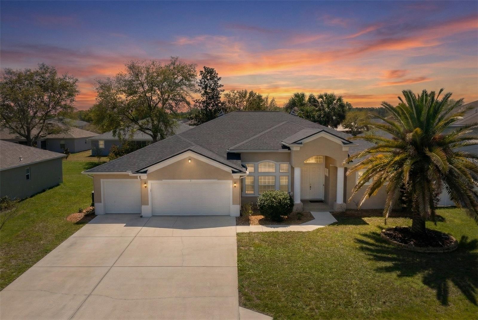Single Family Residence in PALM COAST, FL - Daniel Dourado