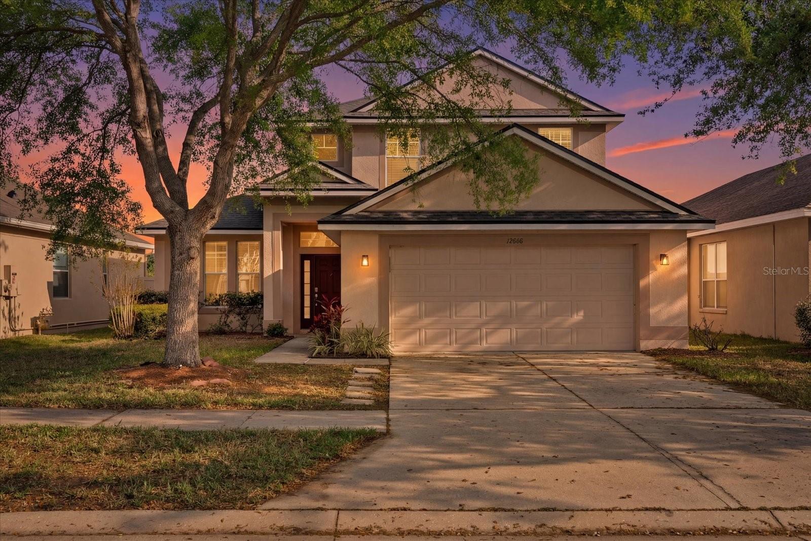 Single Family Residence in RIVERVIEW, FL - Daniel Dourado