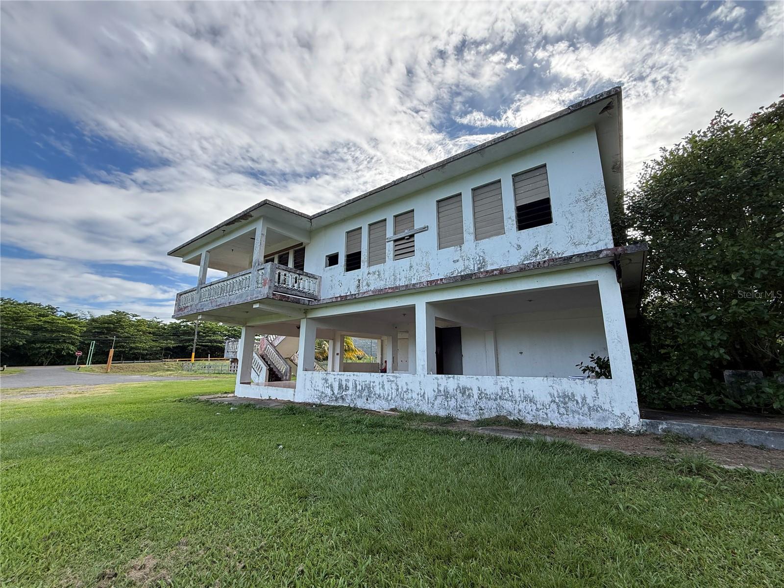 Mixed Use in MAUNABO, PR - Daniel Dourado