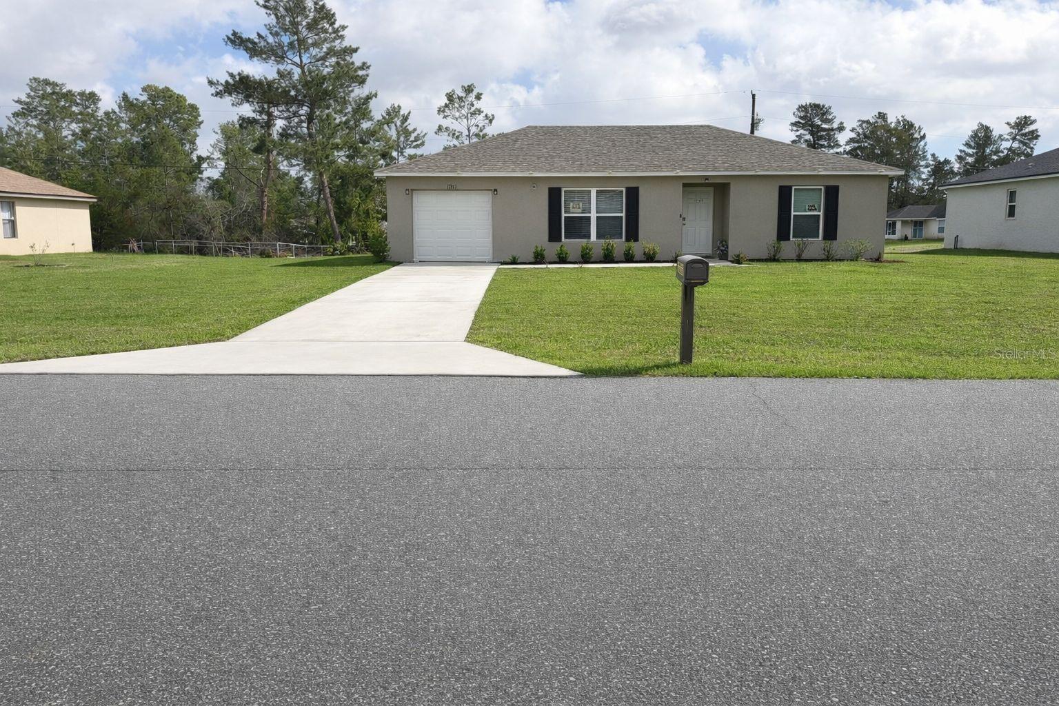Single Family Residence in OCALA, FL - Daniel Dourado