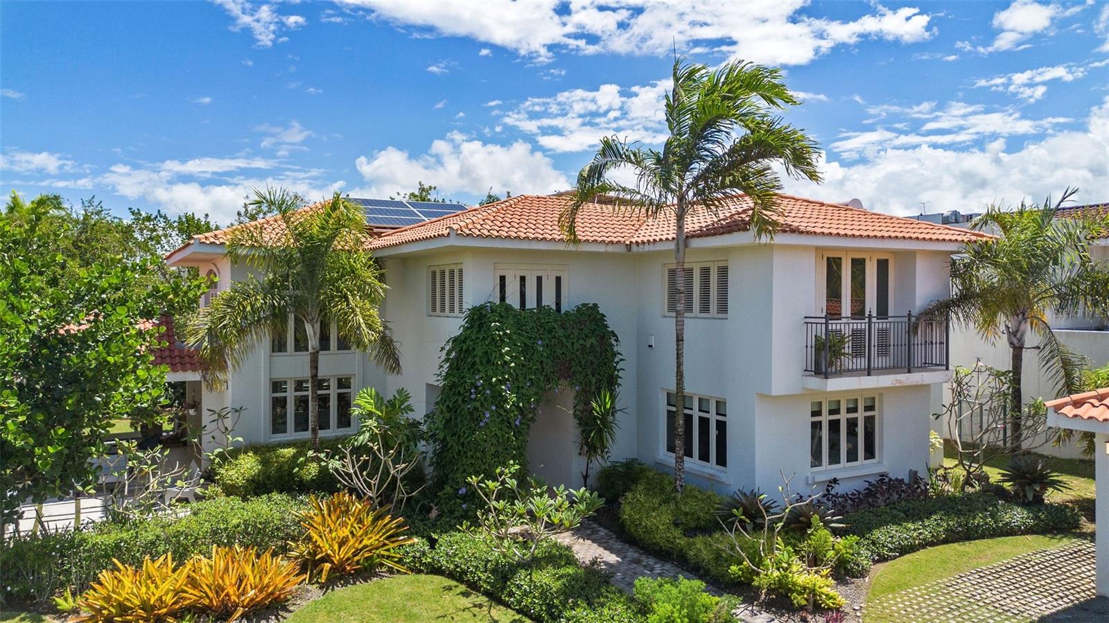 Single Family Residence in DORADO, PR - Daniel Dourado