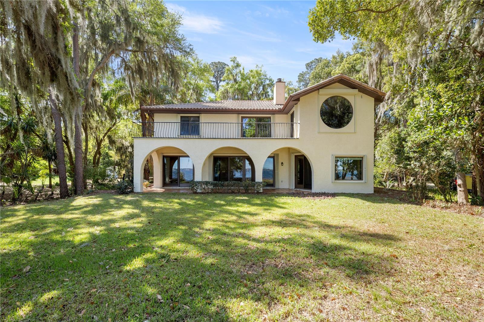 Single Family Residence in WEIRSDALE, FL - Daniel Dourado
