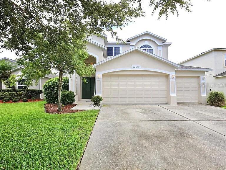 Single Family Residence in ORLANDO, FL - Daniel Dourado