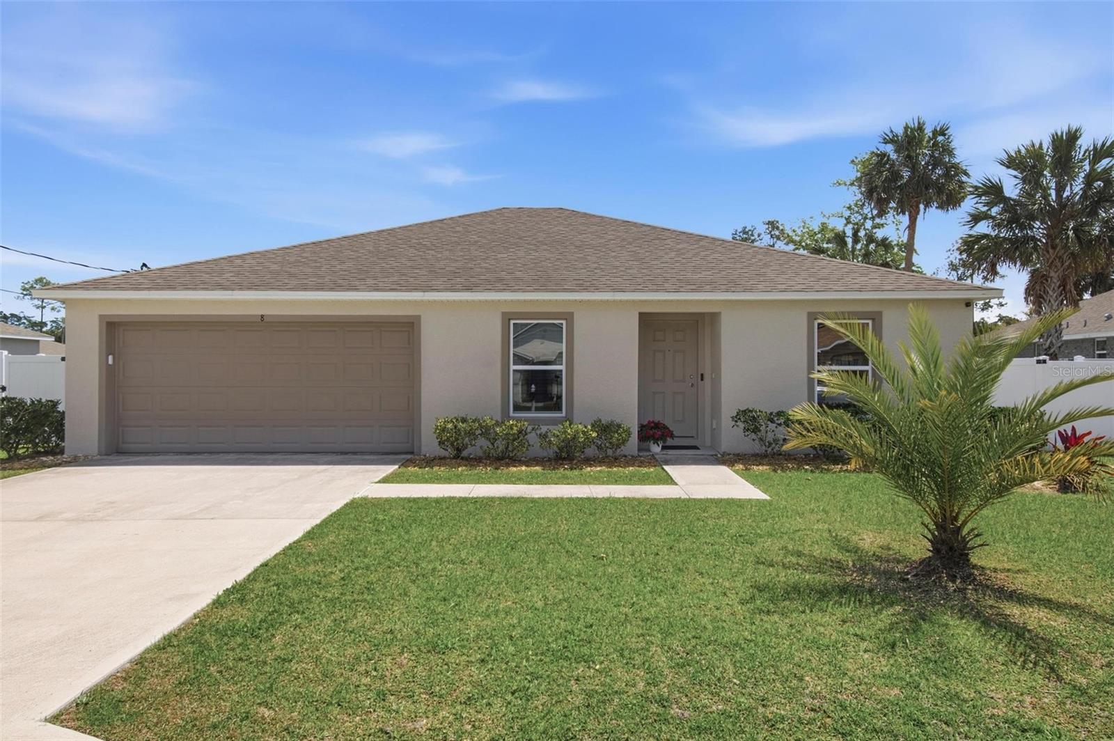 Single Family Residence in PALM COAST, FL - Daniel Dourado