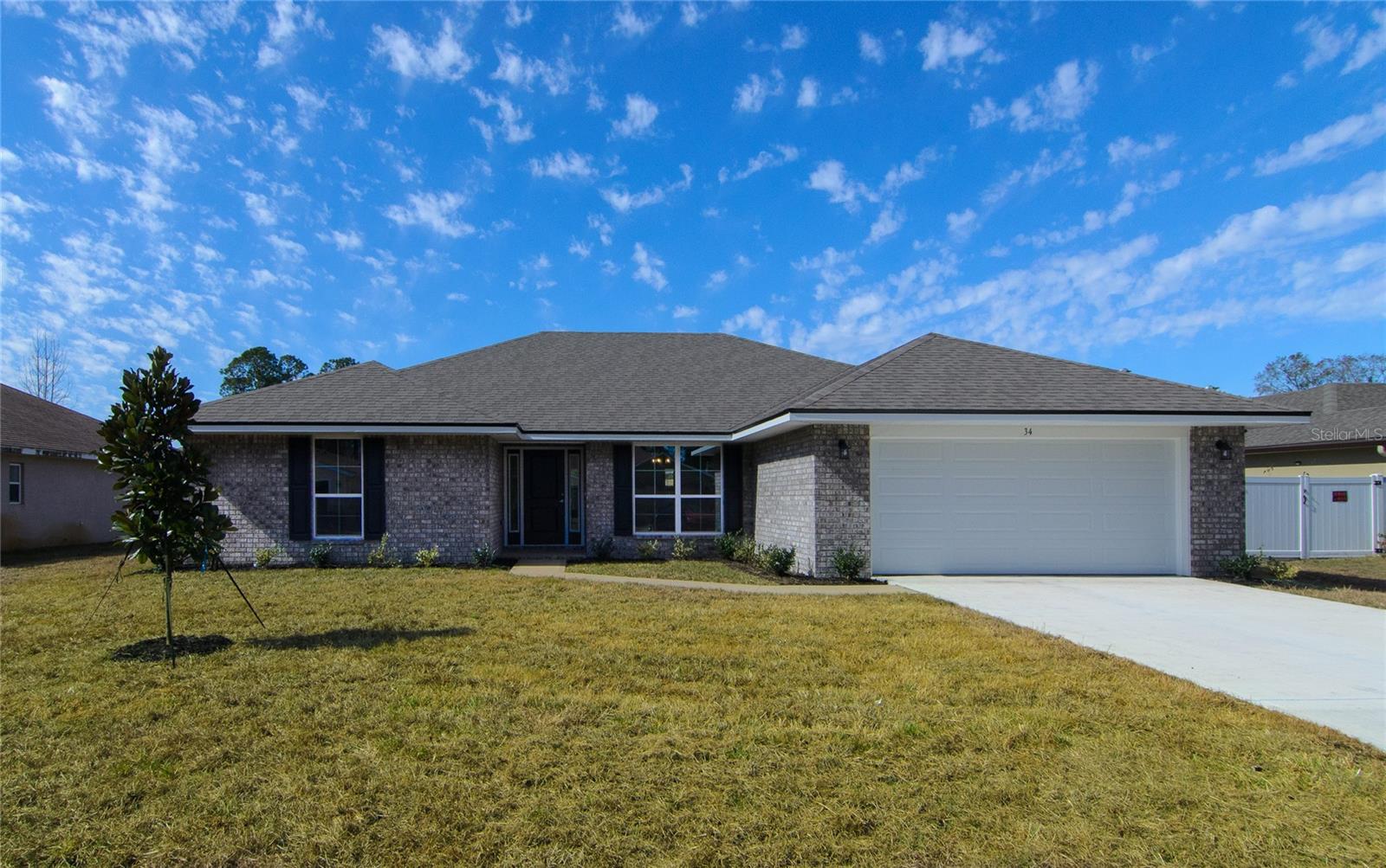 Single Family Residence in PALM COAST, FL - Daniel Dourado