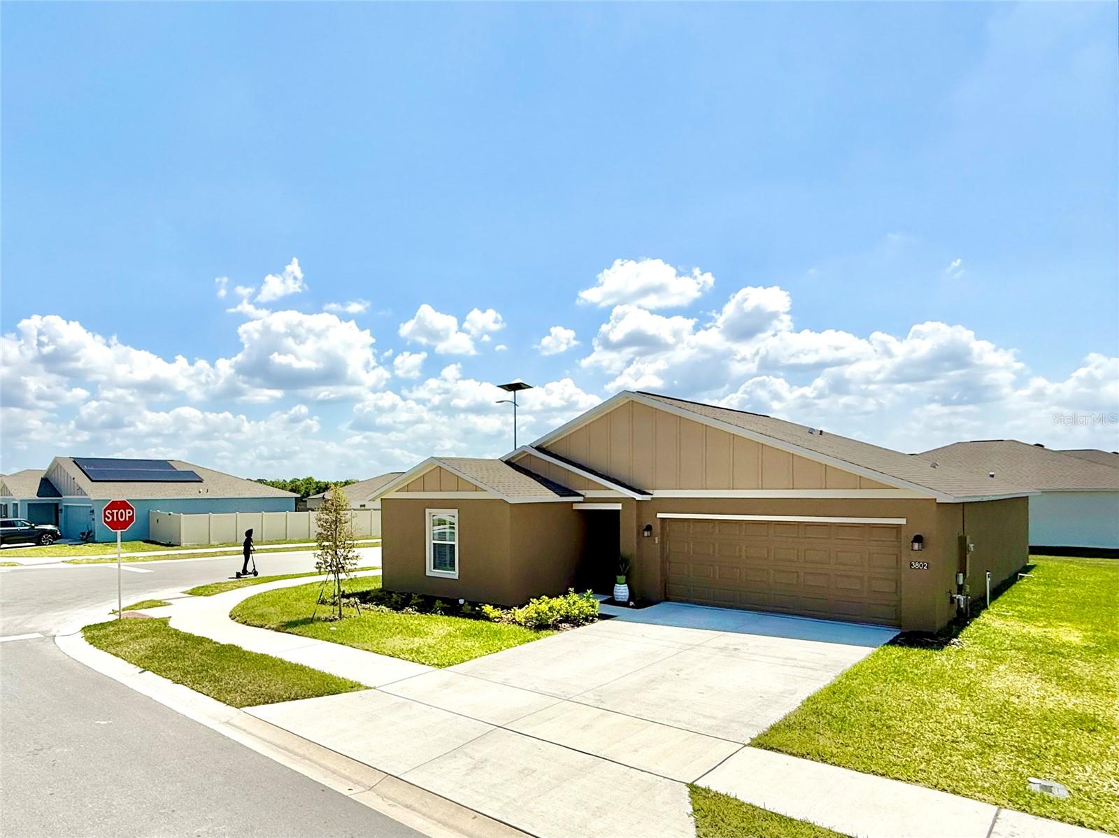 Single Family Residence em EAGLE LAKE, FL - Daniel Dourado