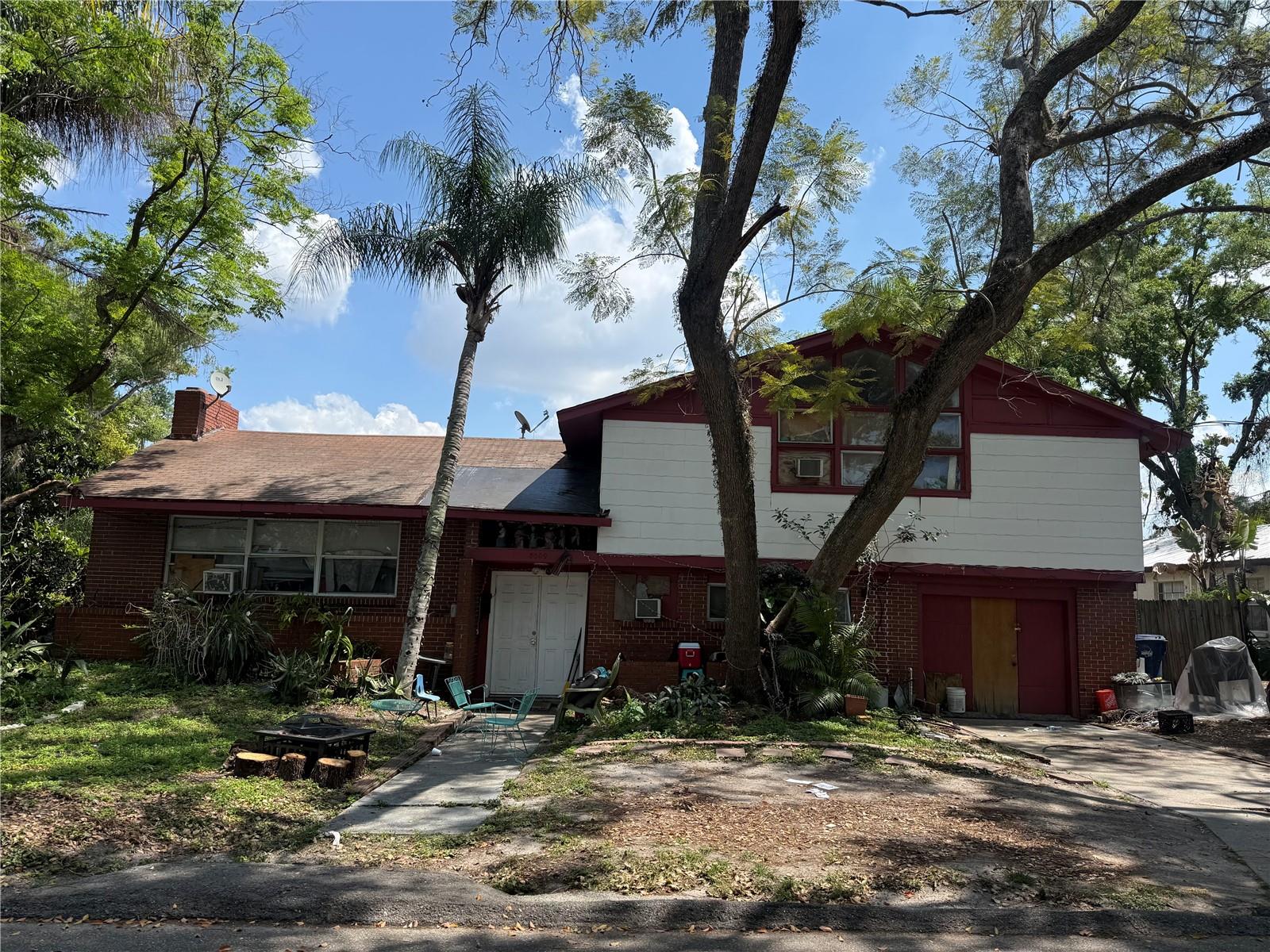 Single Family Residence in TAMPA, FL - Daniel Dourado