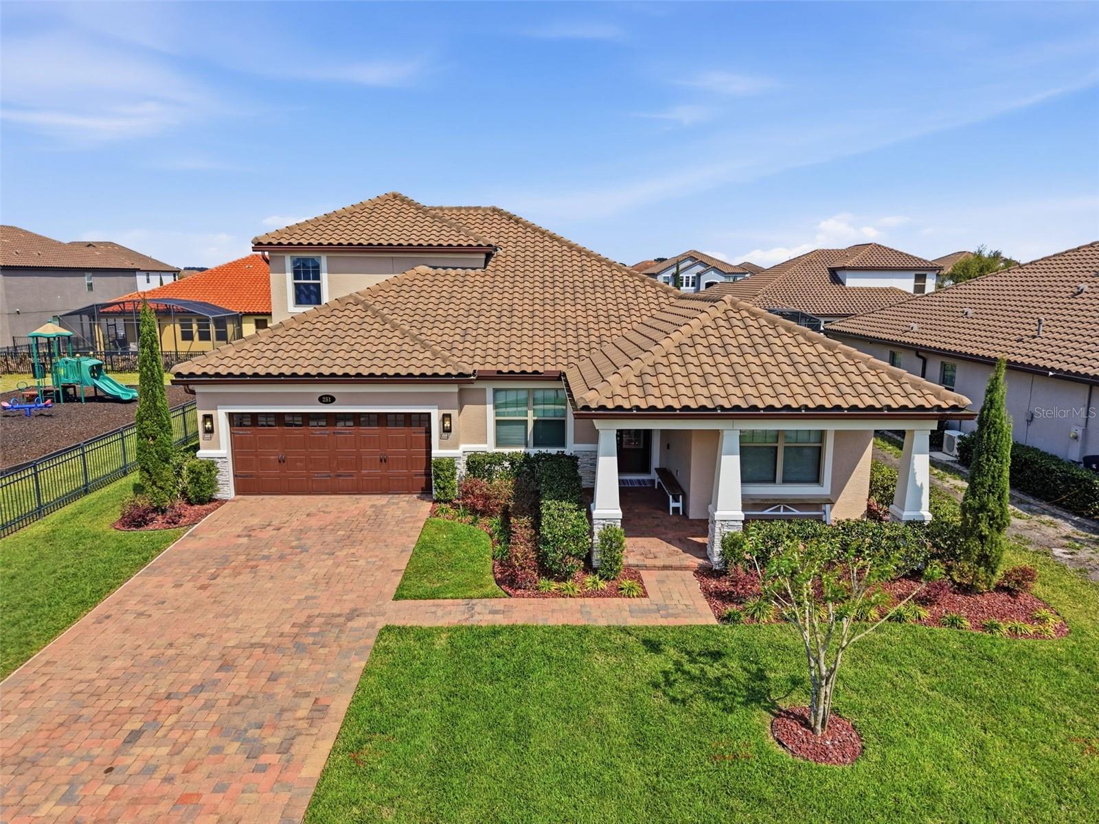 Single Family Residence in DEBARY, FL - Daniel Dourado