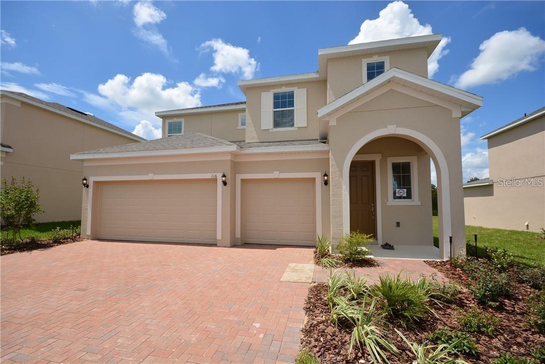 Single Family Residence in DAVENPORT, FL - Daniel Dourado