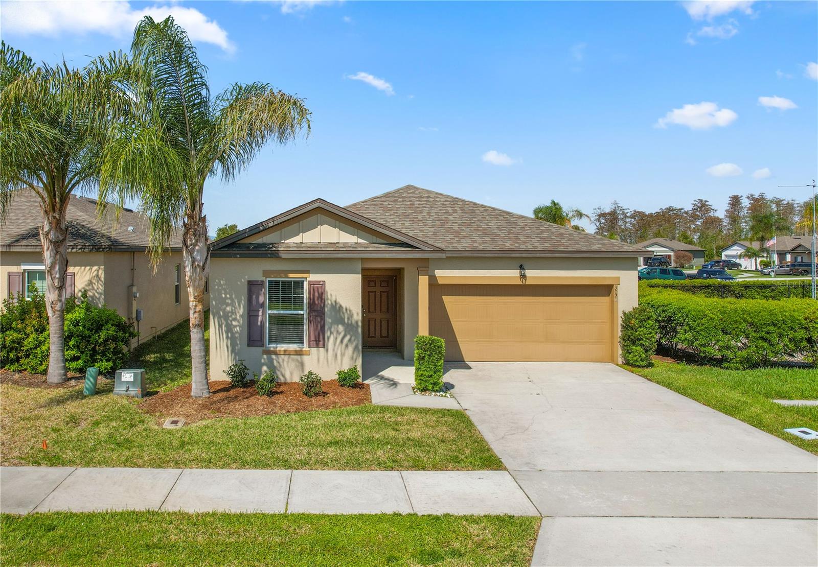 Single Family Residence in NEW SMYRNA BEACH, FL - Daniel Dourado