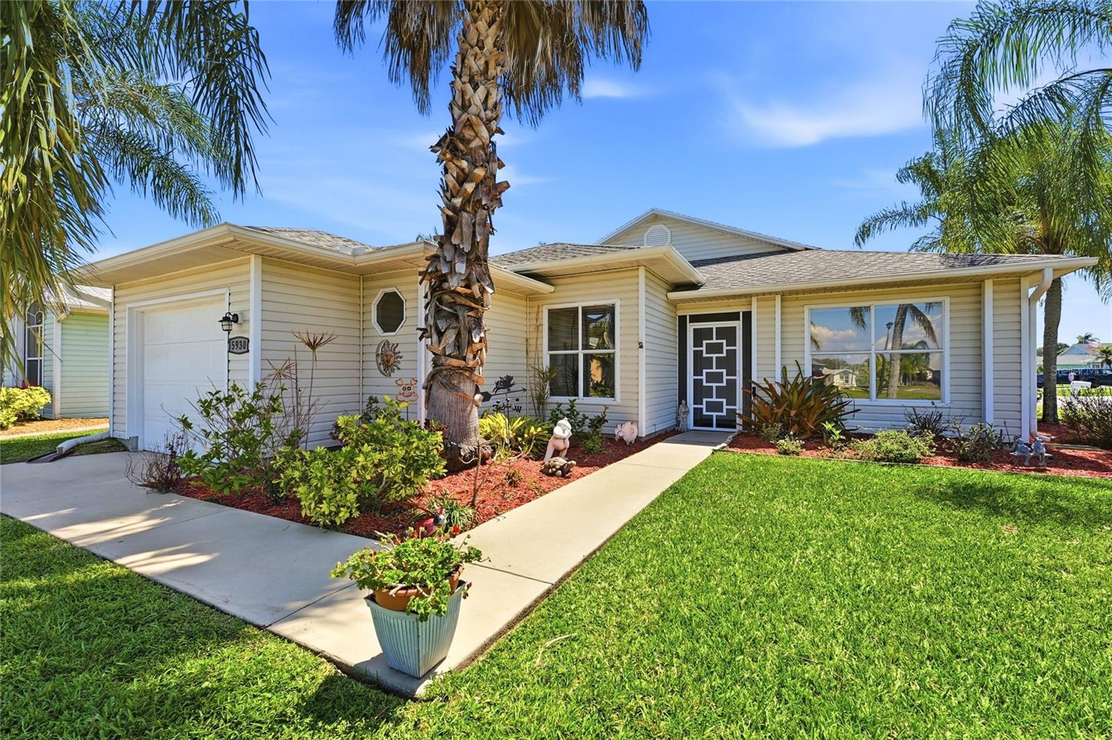 Single Family Residence em FORT PIERCE, FL - Daniel Dourado
