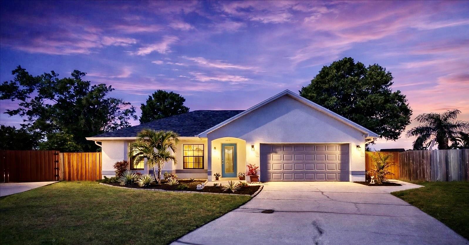 Single Family Residence em ST PETERSBURG, FL - Daniel Dourado