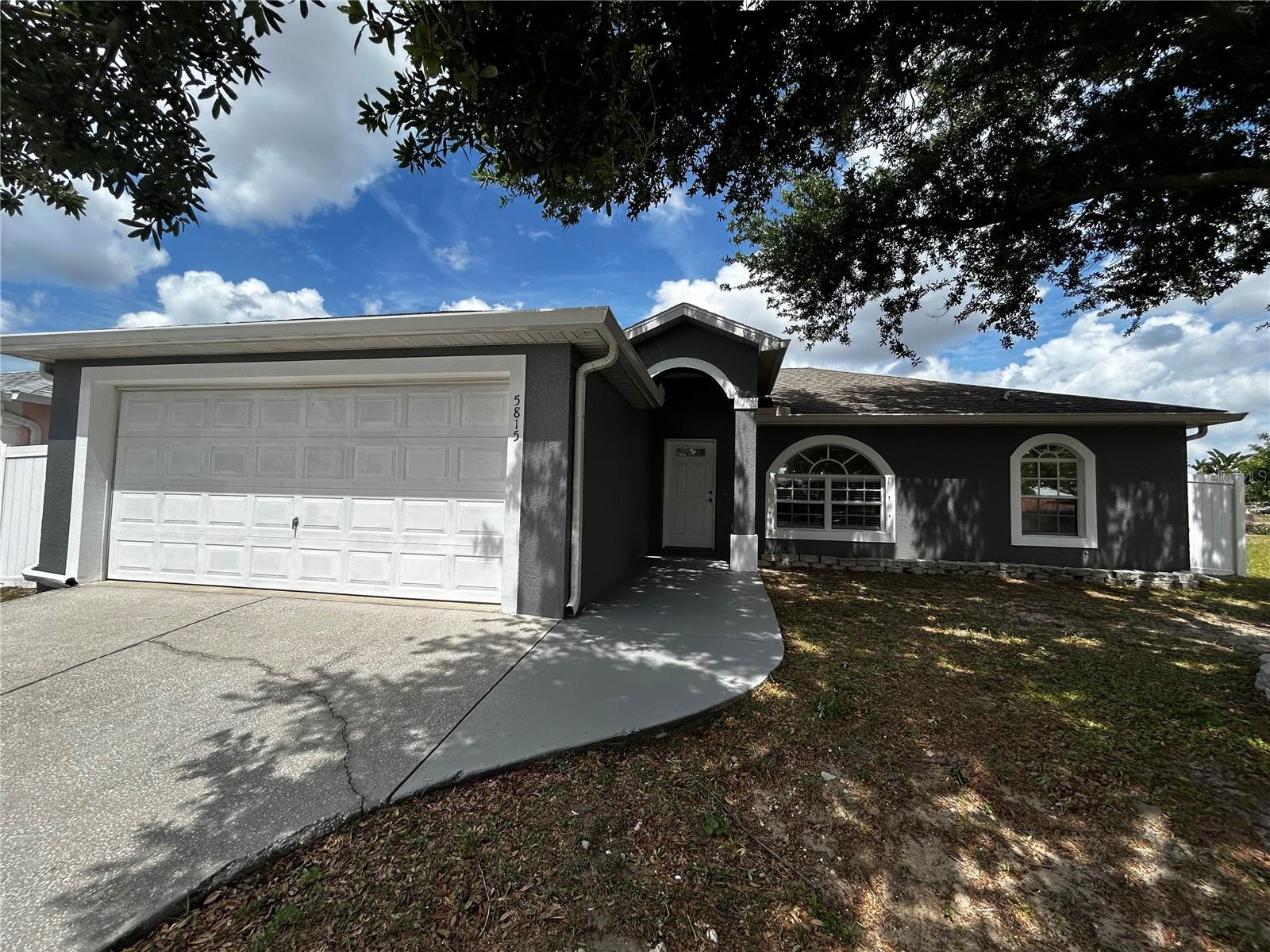 Single Family Residence em NEW PORT RICHEY, FL - Daniel Dourado