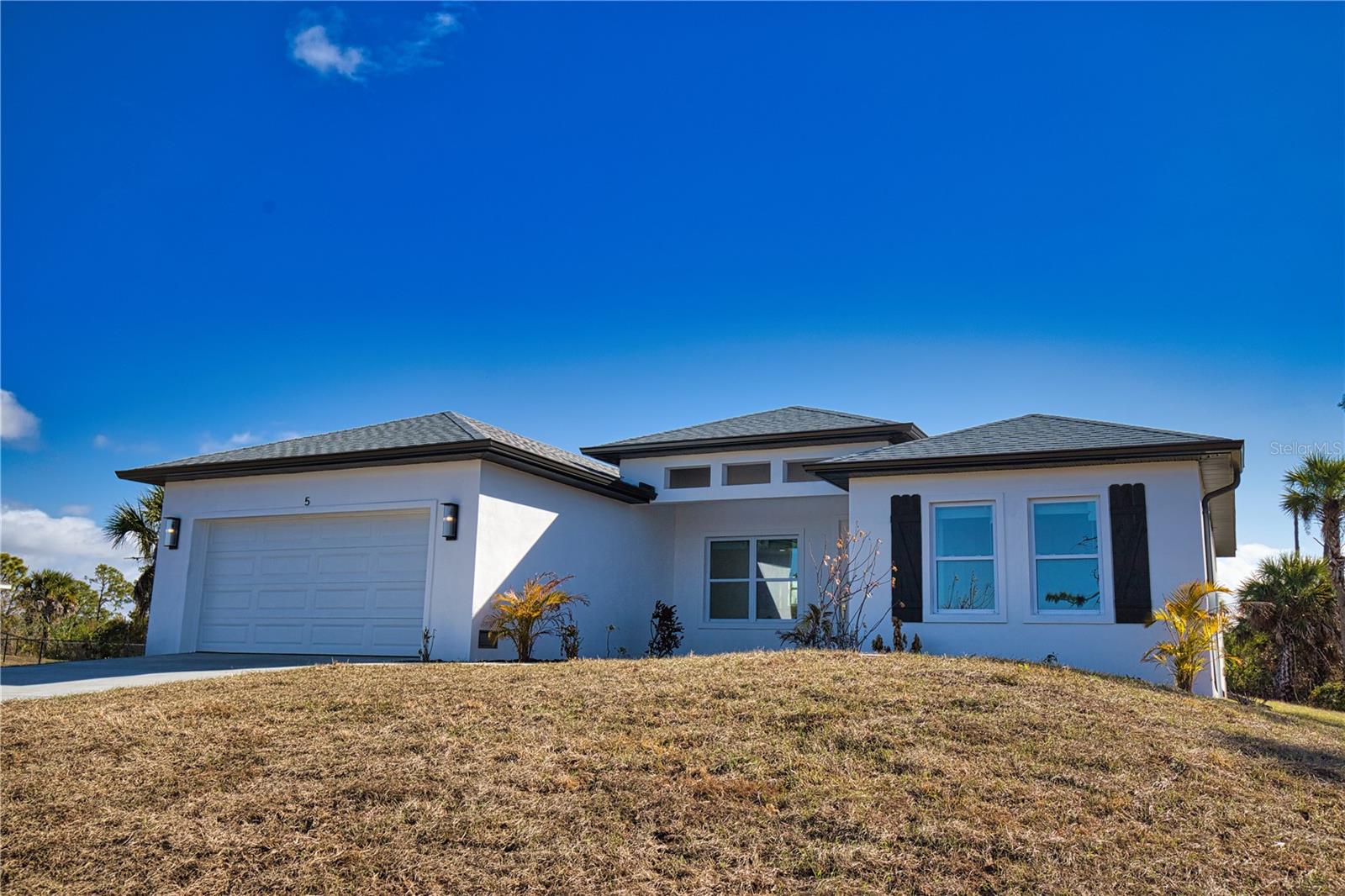 Single Family Residence in PLACIDA, FL - Daniel Dourado