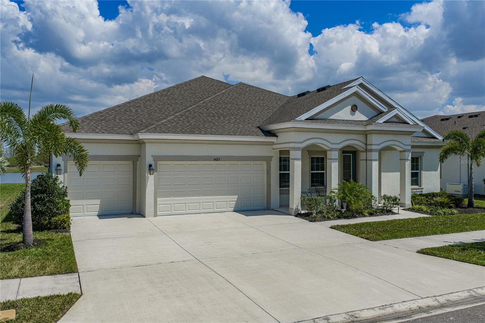 Single Family Residence em APOLLO BEACH, FL - Daniel Dourado