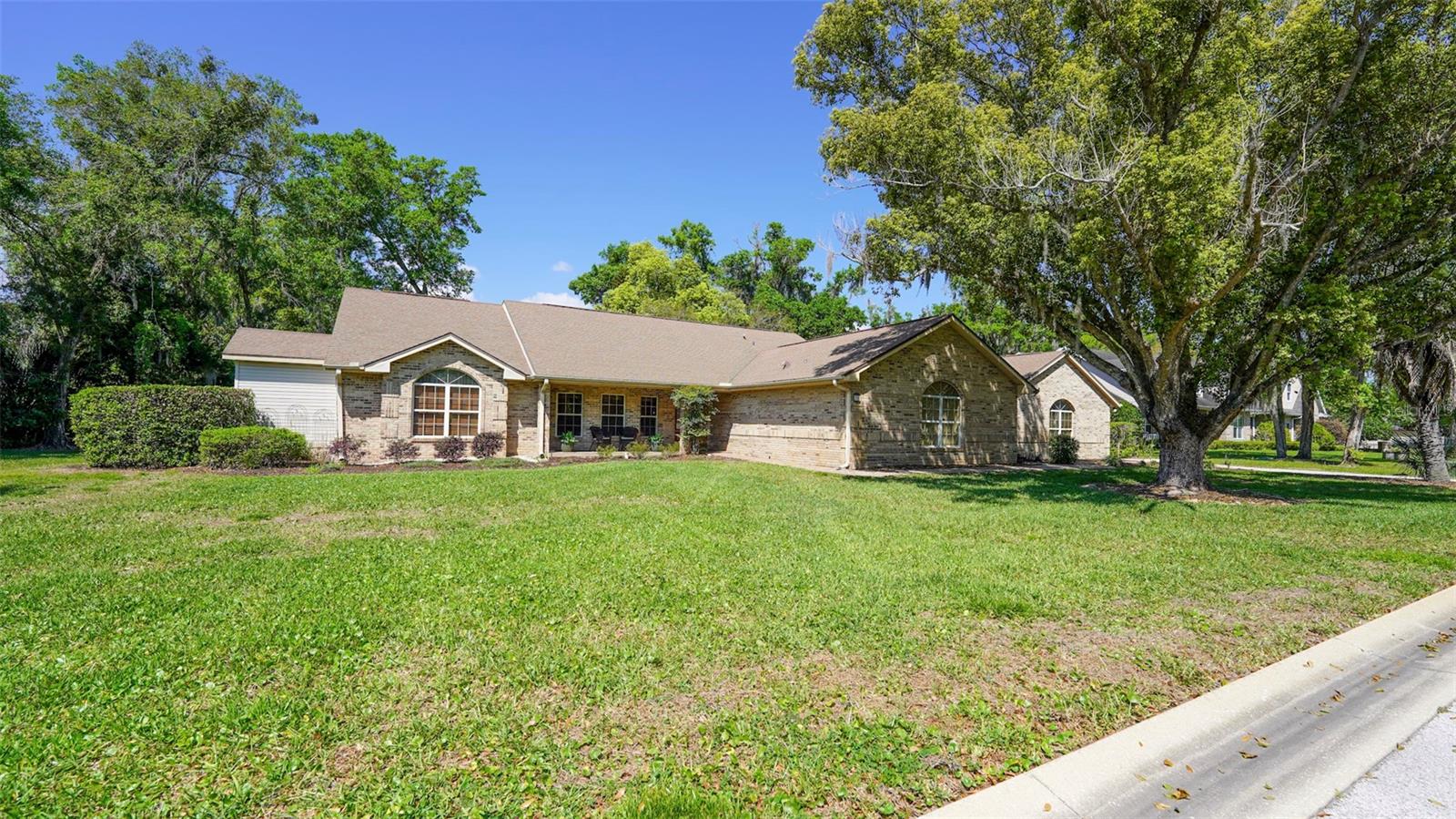 Single Family Residence in SANFORD, FL - Daniel Dourado