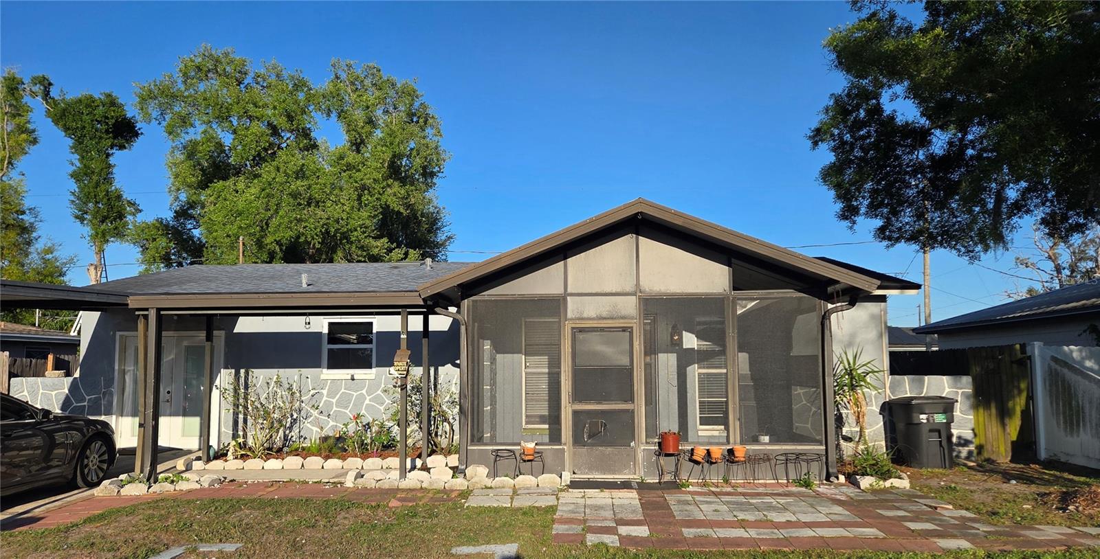Single Family Residence in TAMPA, FL - Daniel Dourado