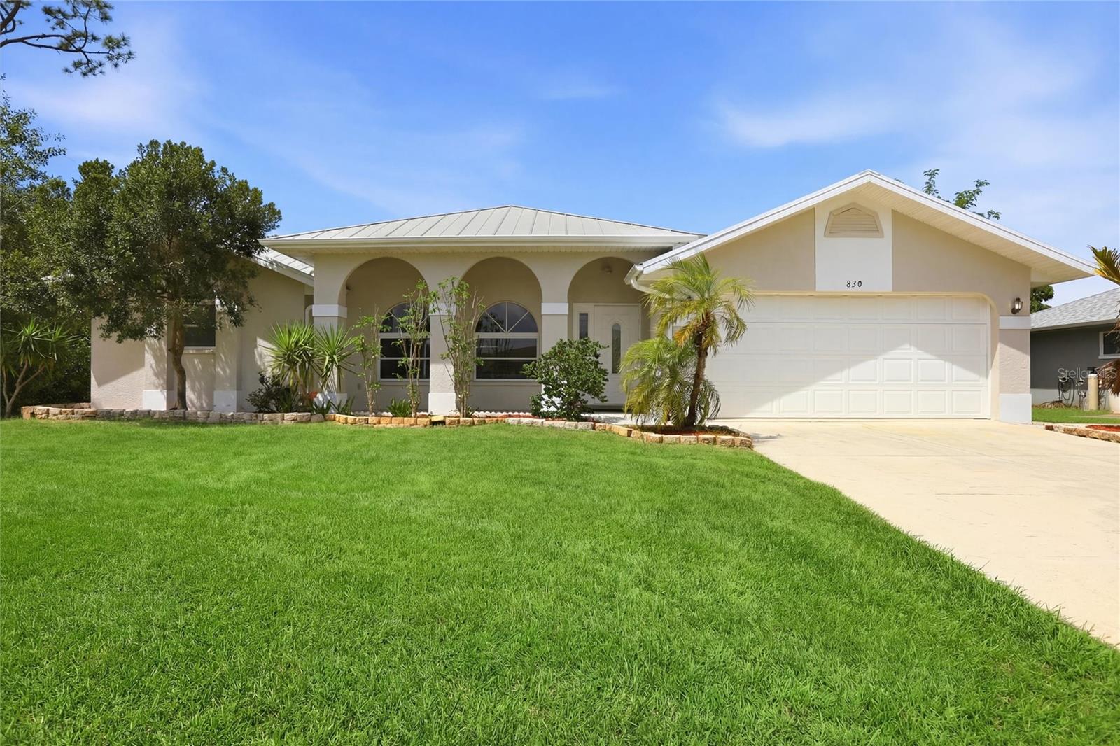 Single Family Residence in PORT CHARLOTTE, FL - Daniel Dourado