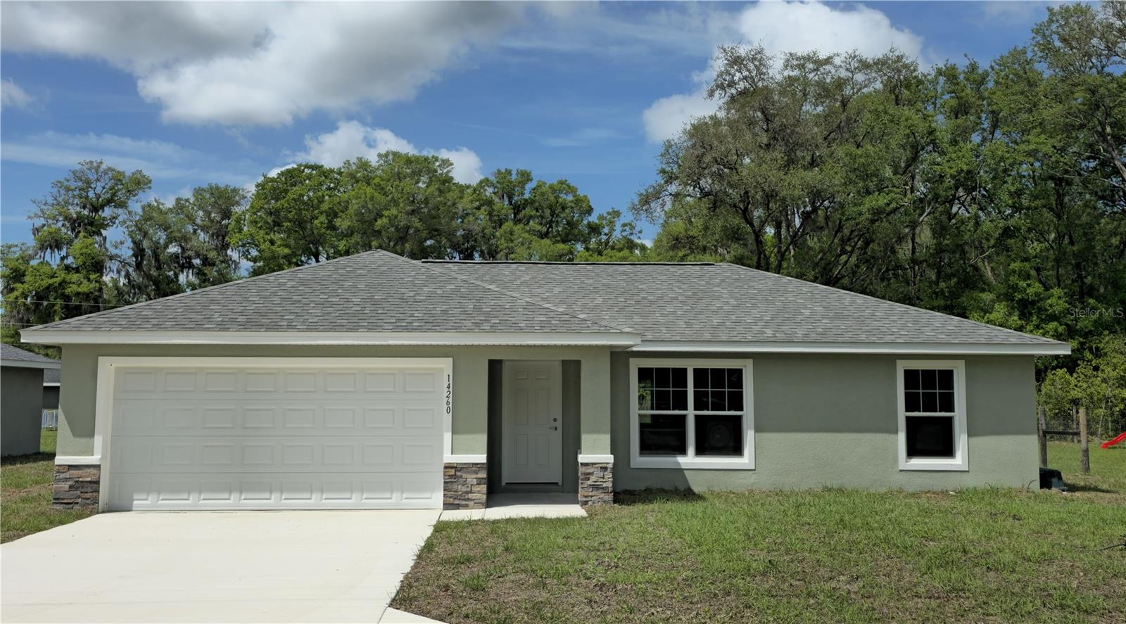 Single Family Residence in SUMMERFIELD, FL - Daniel Dourado