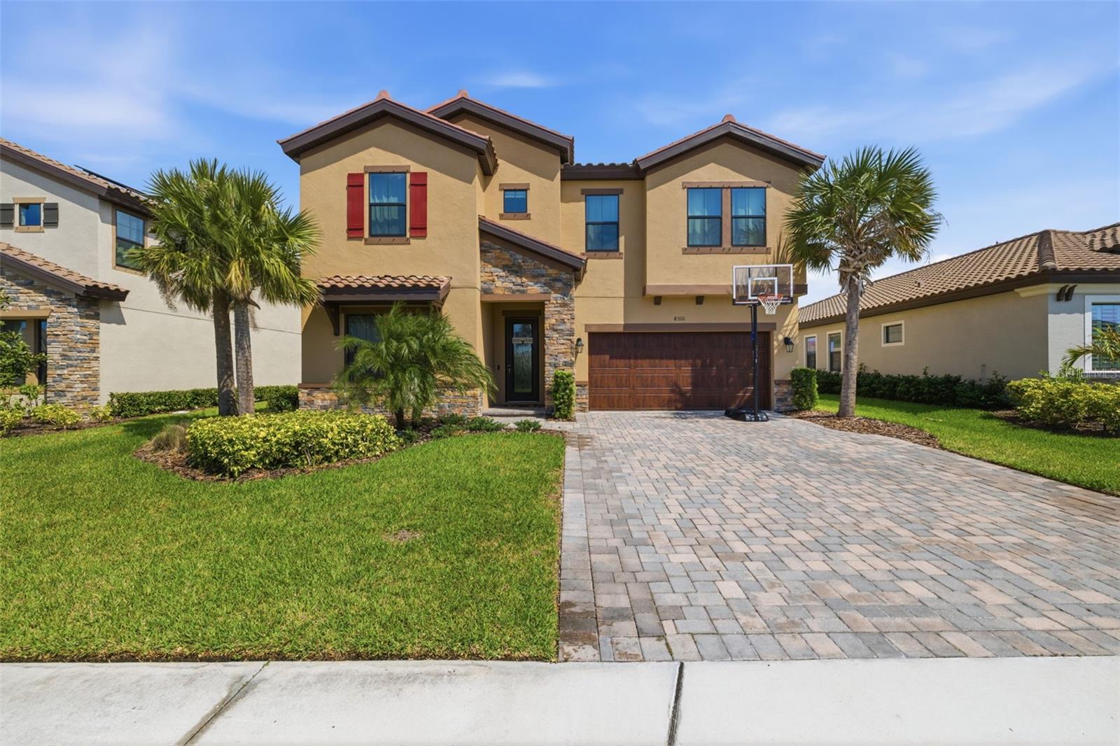 Single Family Residence in PARRISH, FL - Daniel Dourado