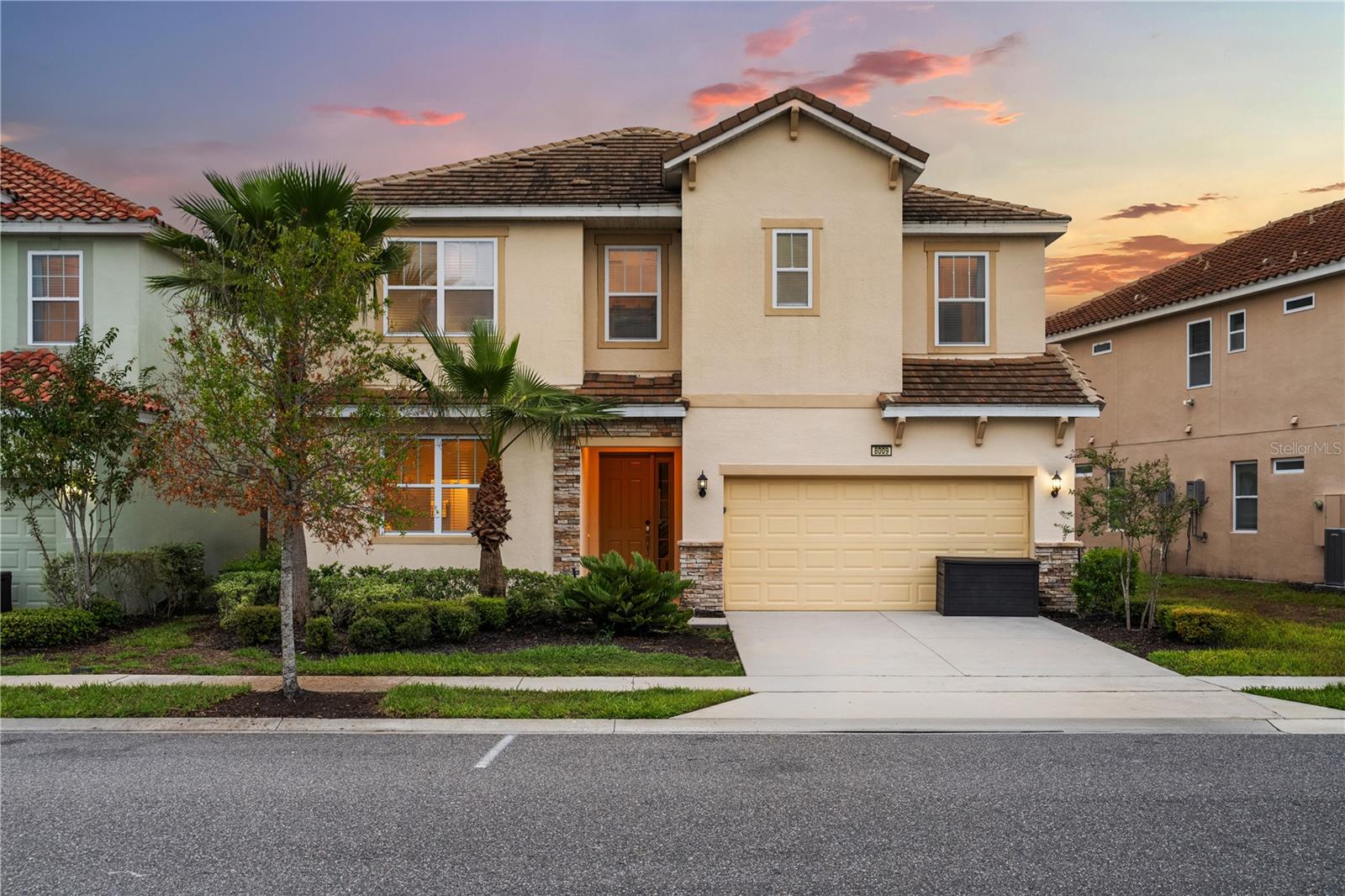Single Family Residence in DAVENPORT, FL - Daniel Dourado