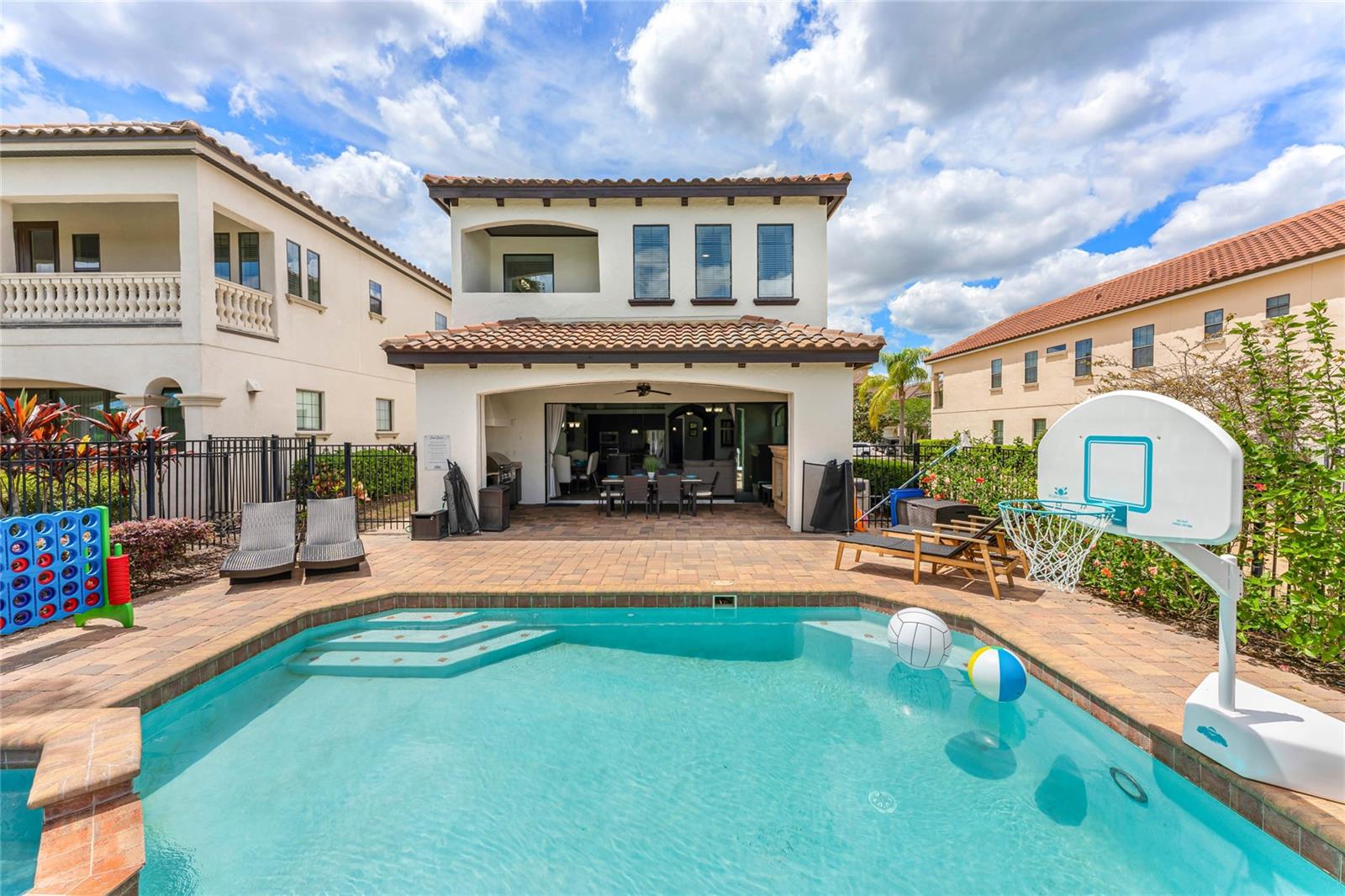 Single Family Residence in REUNION, FL - Daniel Dourado