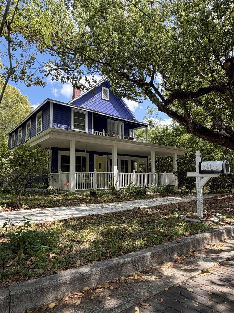Single Family Residence in BROOKSVILLE, FL - Daniel Dourado