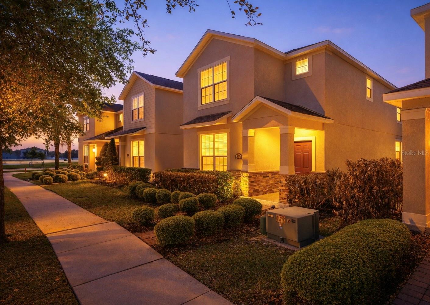 Single Family Residence in WINTER GARDEN, FL - Daniel Dourado