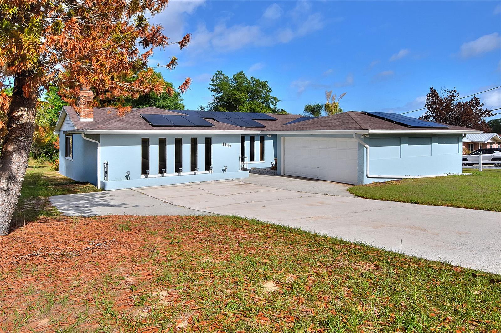 Single Family Residence in LAKE WALES, FL - Daniel Dourado