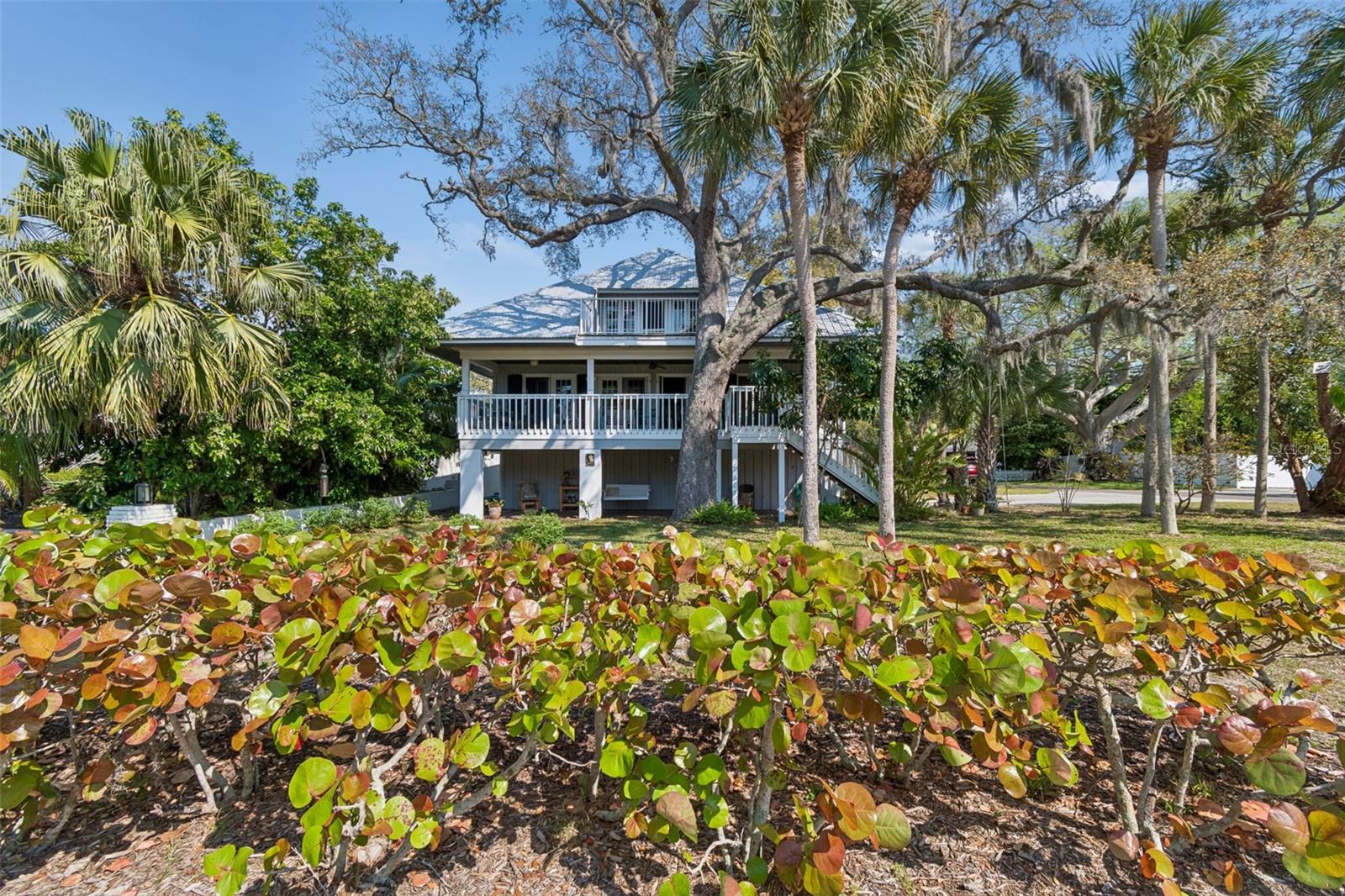 Single Family Residence em CRYSTAL BEACH, FL - Daniel Dourado