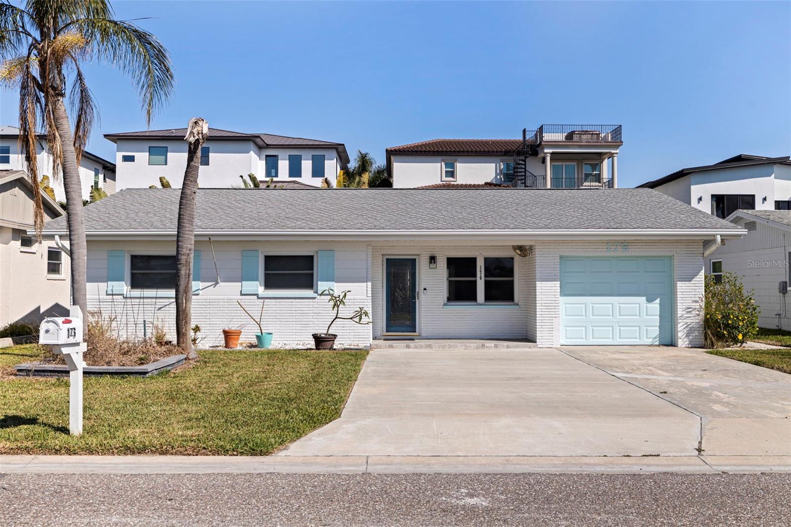 Single Family Residence em REDINGTON SHORES, FL - Daniel Dourado