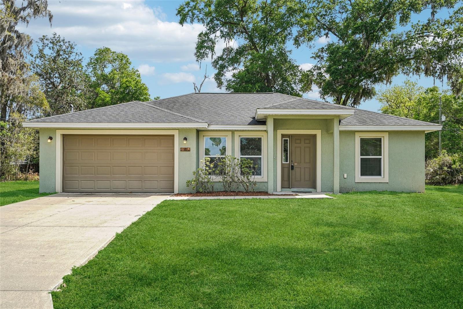 Single Family Residence in OCALA, FL - Daniel Dourado