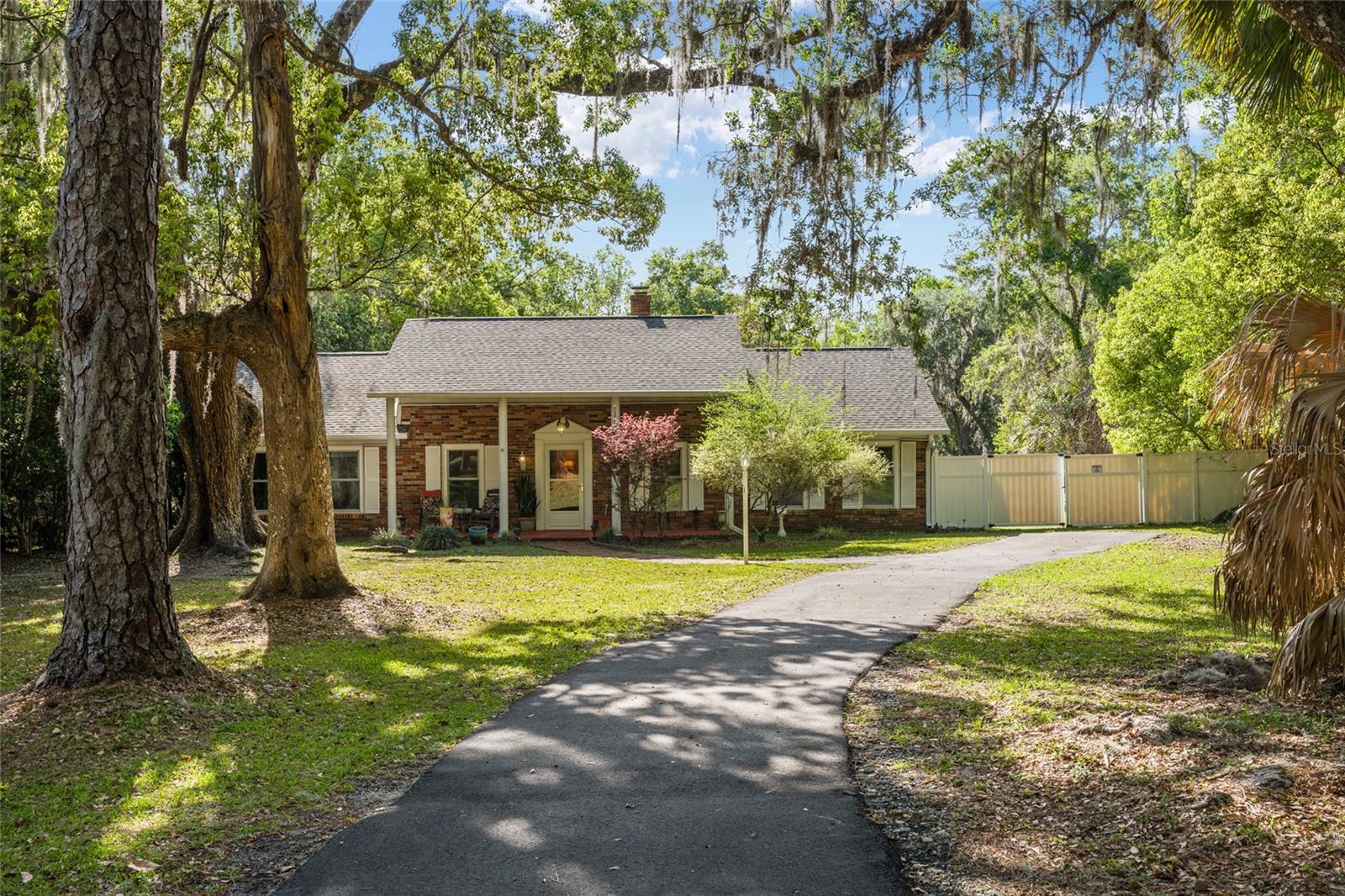 Single Family Residence in BROOKSVILLE, FL - Daniel Dourado
