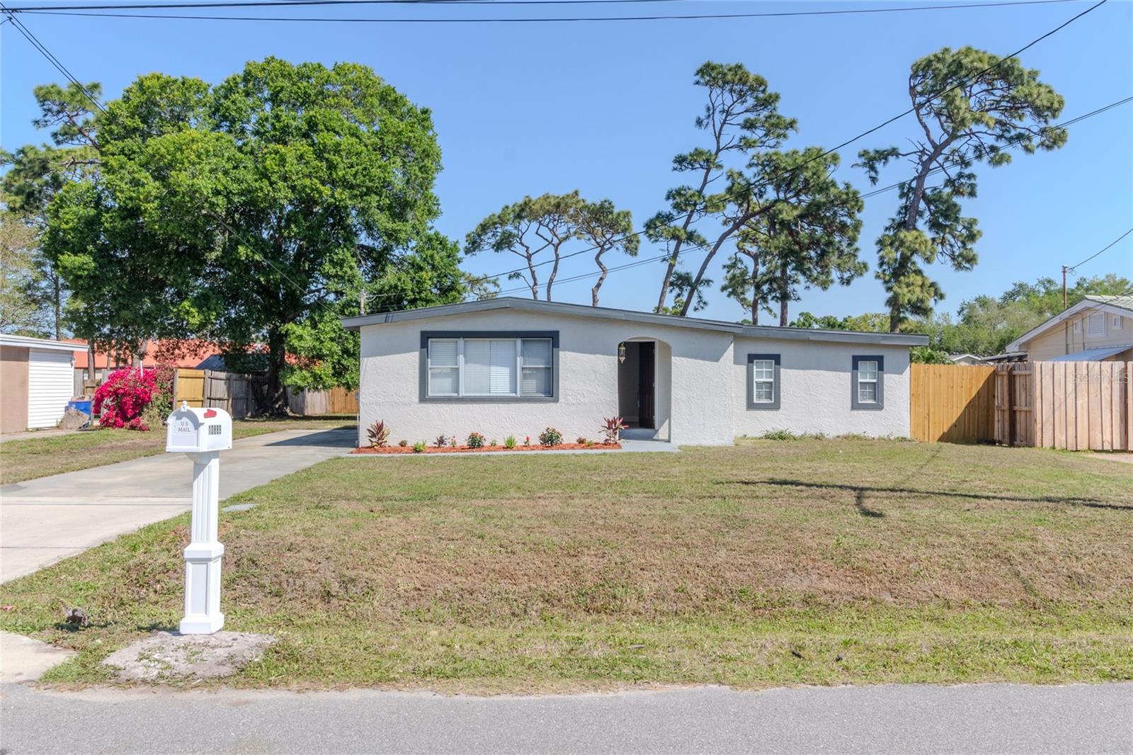 Single Family Residence em LARGO, FL - Daniel Dourado