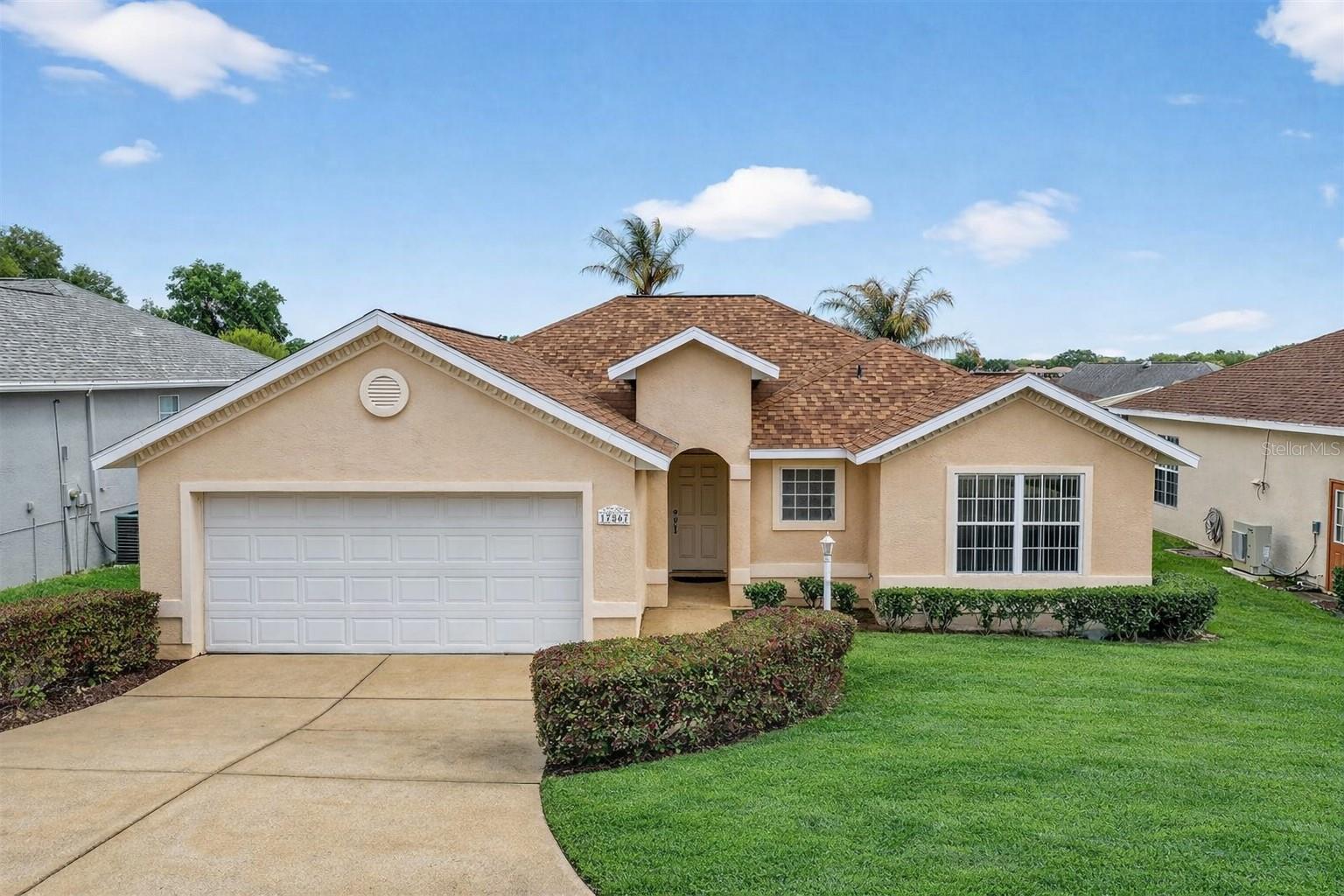 Single Family Residence in SUMMERFIELD, FL - Daniel Dourado